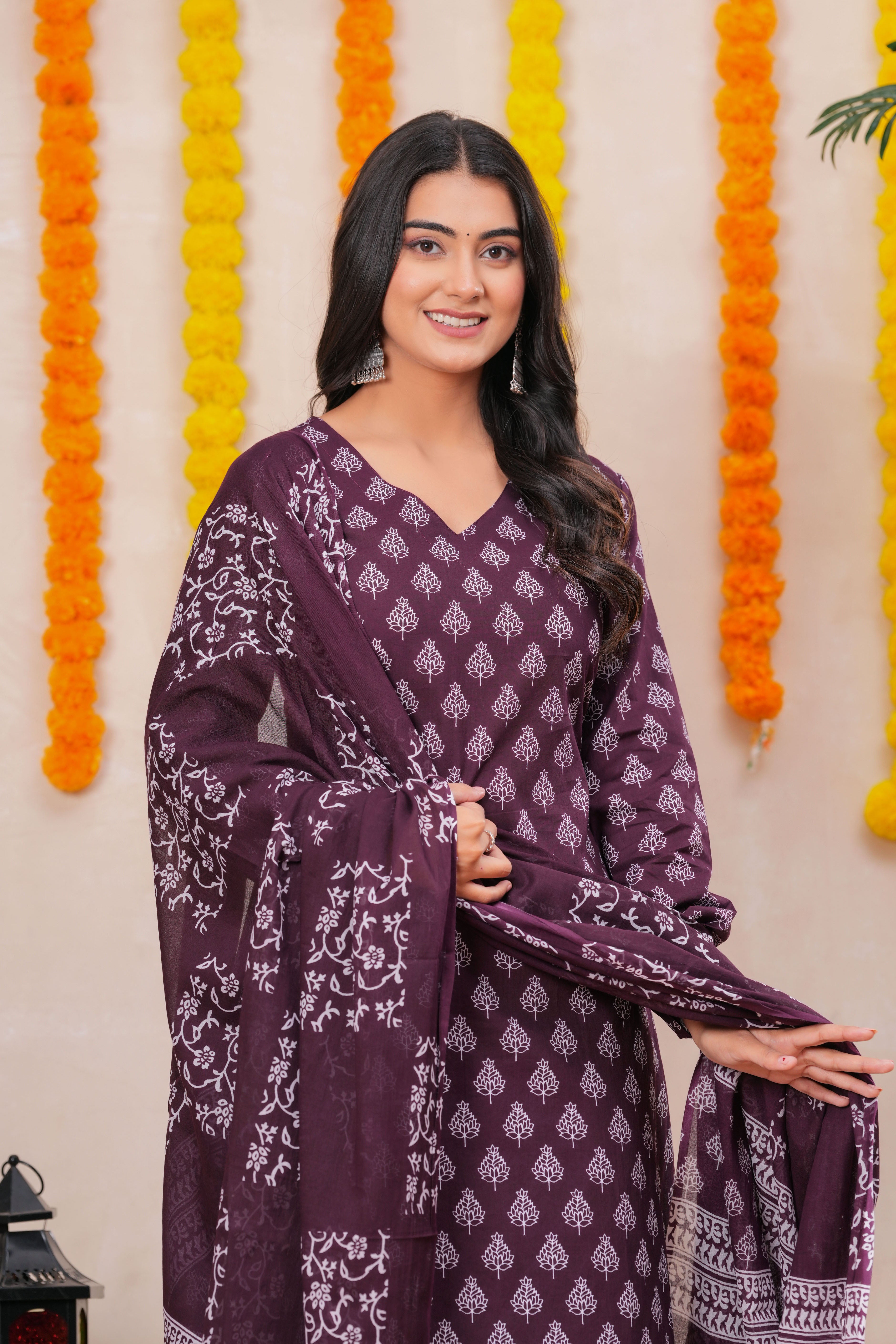 MEERA FAB Women Floral Printed Pure Cotton Anarkali V-Neck Kurta with Trousers & Dupatta