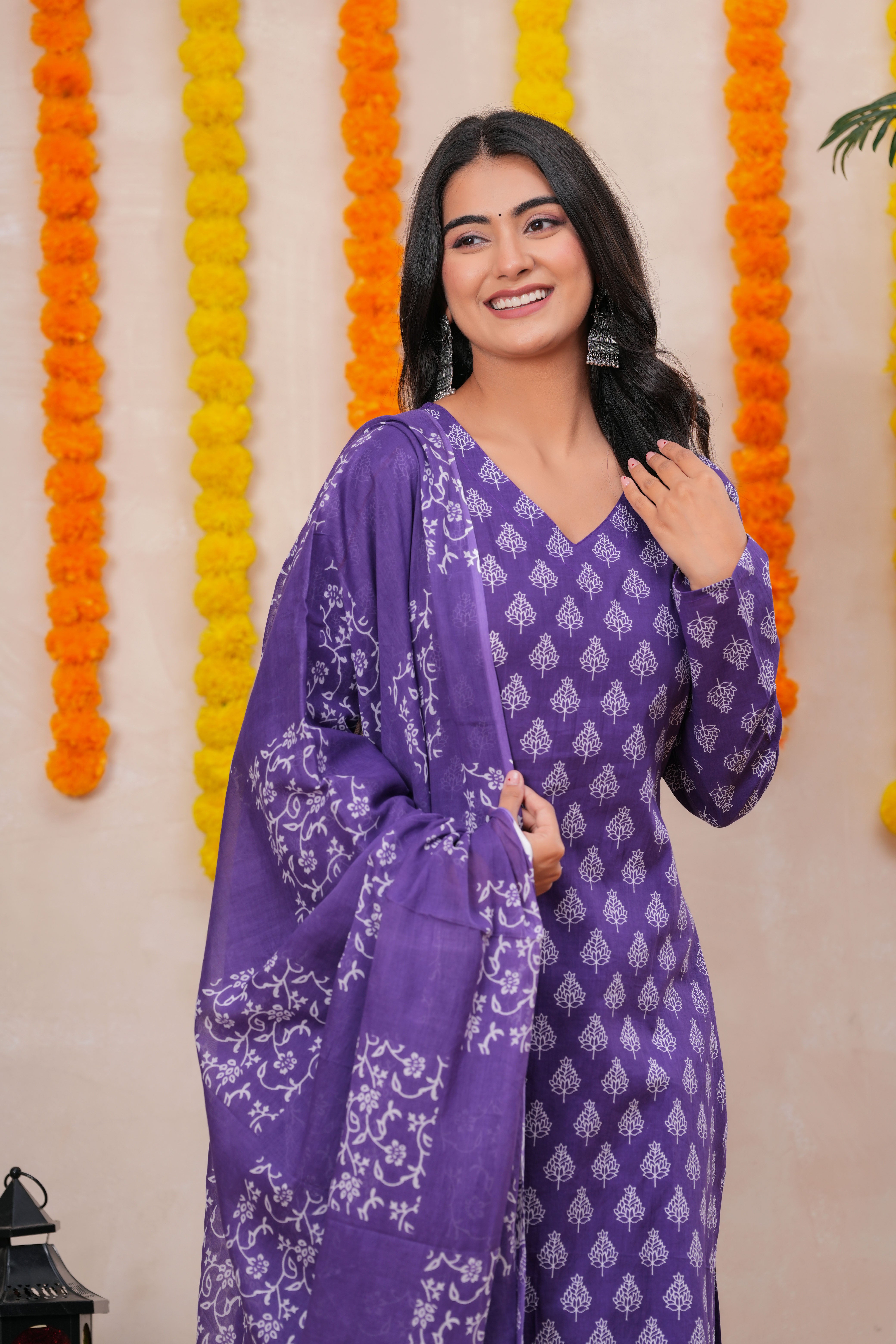 MEERA FAB Women Floral Printed Pure Cotton Anarkali V-Neck Kurta with Trousers & Dupatta