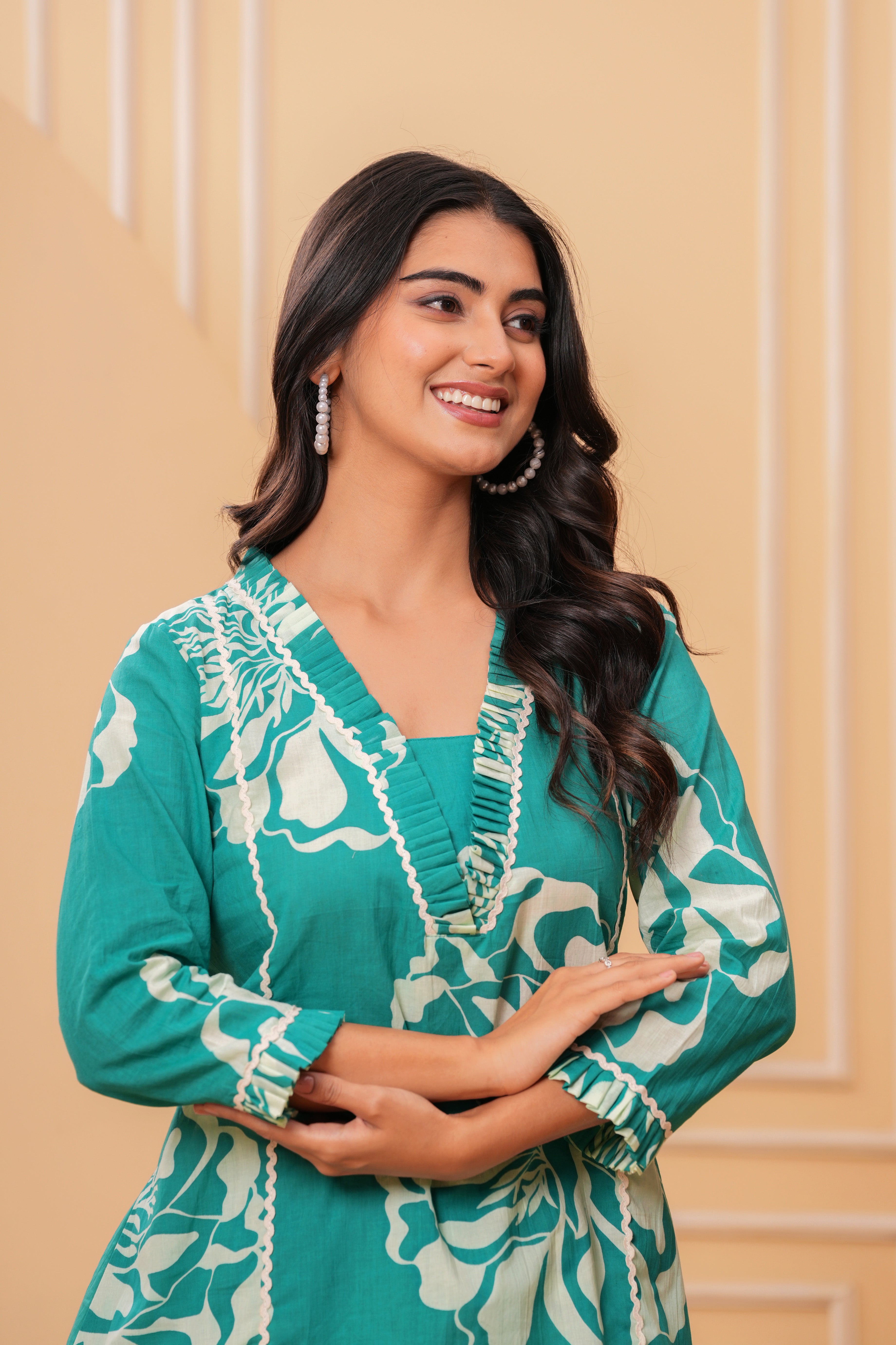 MEERA FAB Women Printed V-Neck Pure Cotton Tunic with Trousers Co-Ords Set