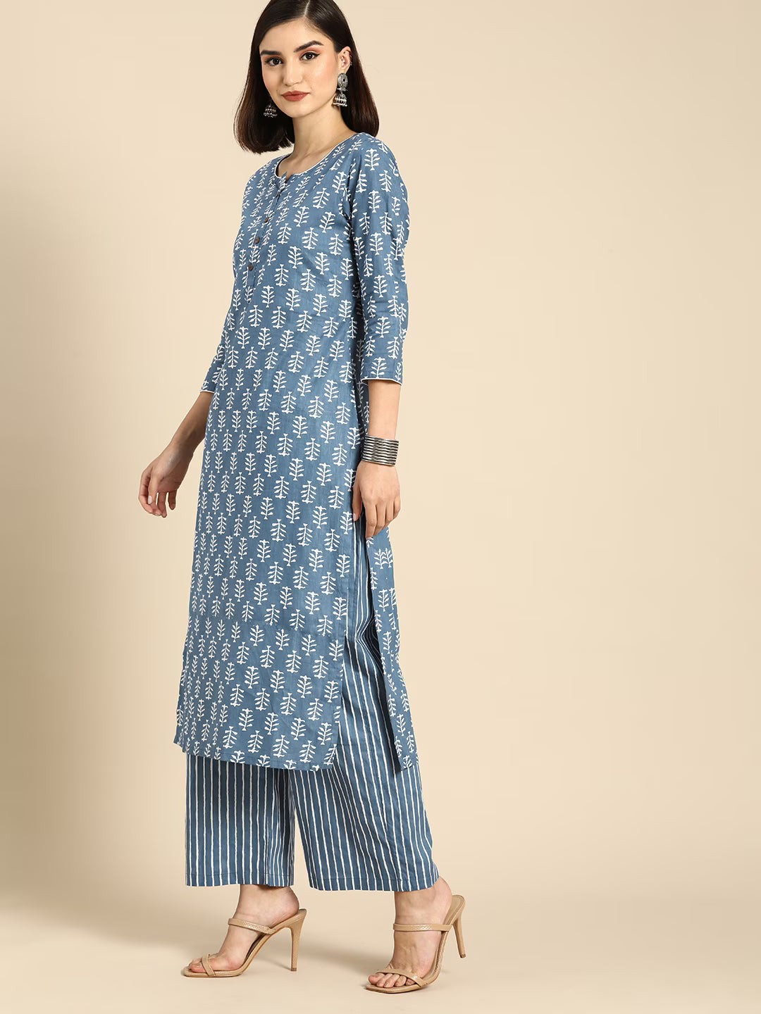 MEERA FAB Women's Cotton Printed Floral Straight Kurta with Palazzo