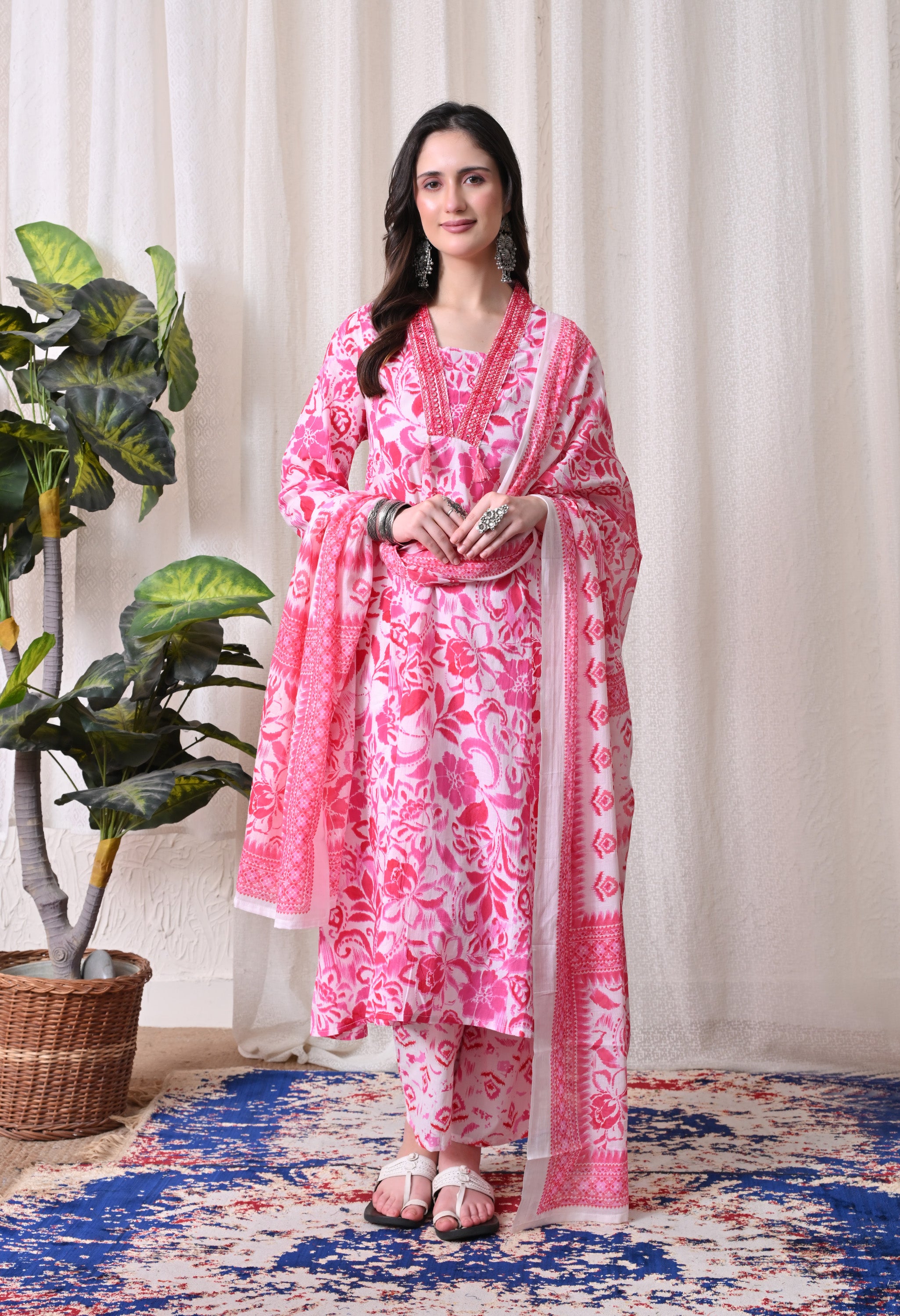 MEERA FAB Women Floral Printed Regular Pure Cotton Anarkali Kurta with Palazzos & with Dupatta