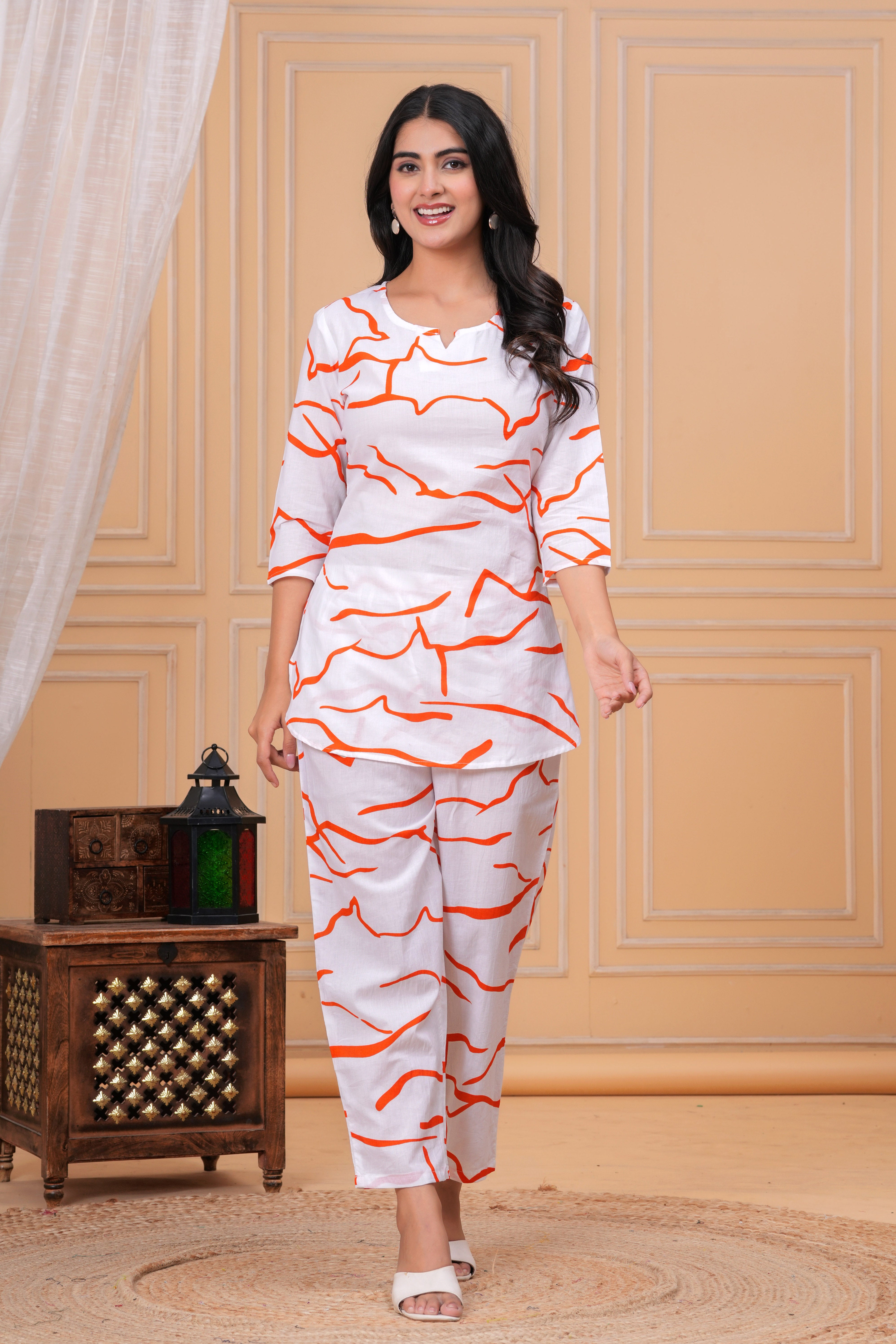 MEERA FAB Women Printed V-Neck Pure Cotton Tunic With Trousers Co-Ords Set
