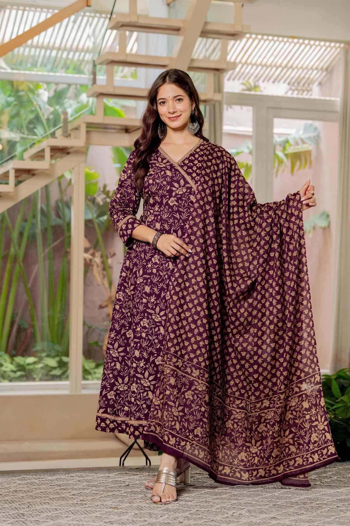 MEERA FAB Women Floral Printed Regular Pure Cotton V NECK Anarkali Kurta with Palazzos & with Dupatta (Copy)