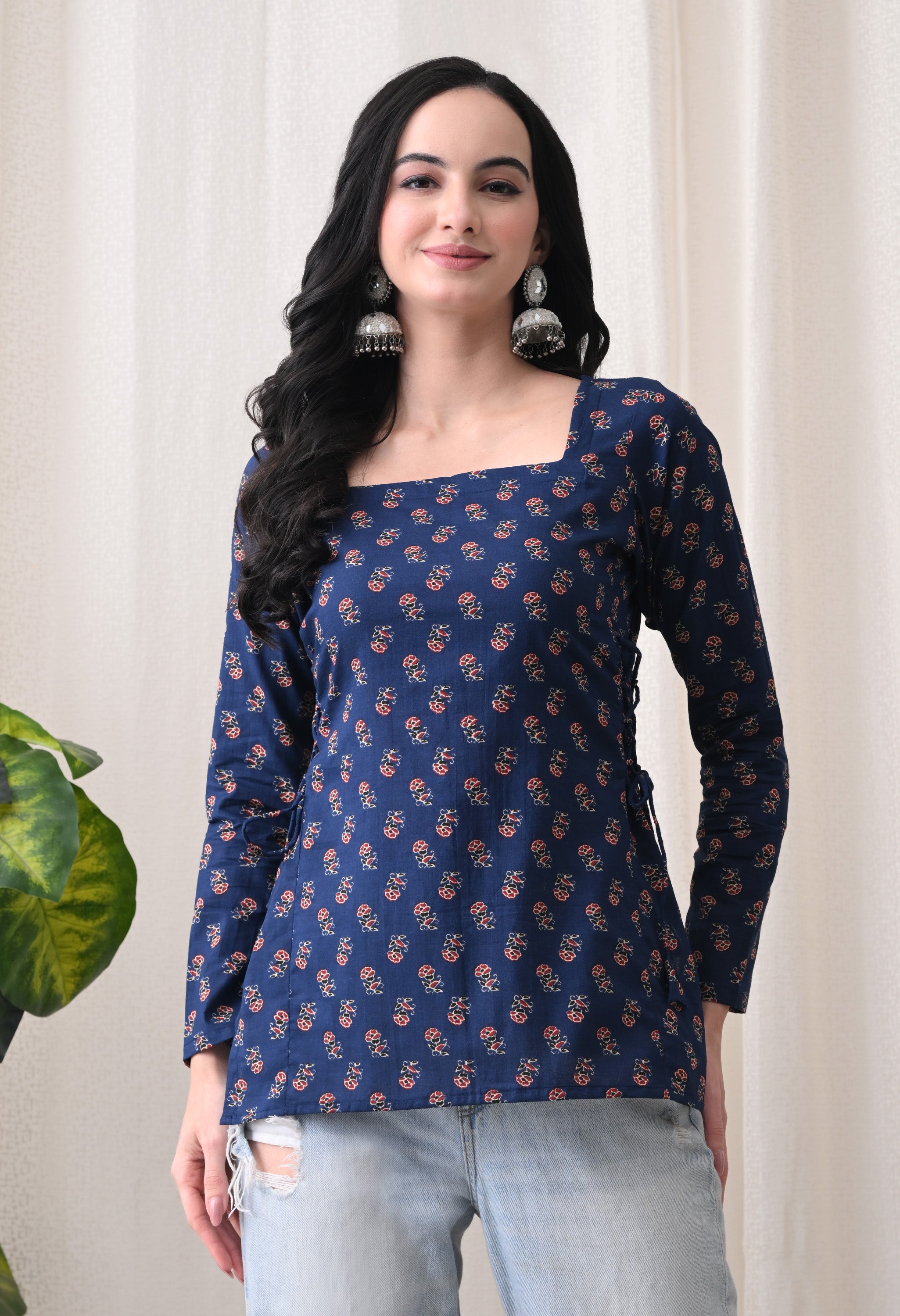 MEERA FAB Women's Floral Printed Cotton Short Kurta Square Neck | Floral Printed Kurta with Full Sleeves | Short Kurti for Women