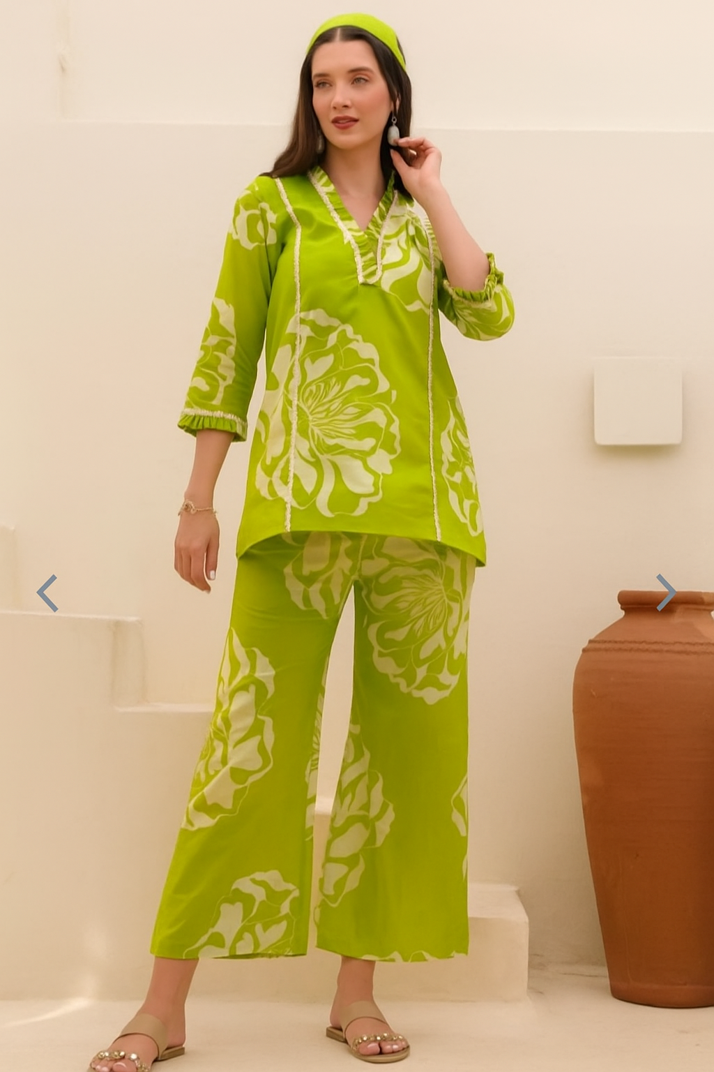 MEERA FAB Women Printed V-Neck Pure Cotton Tunic with Trousers Co-Ords Set