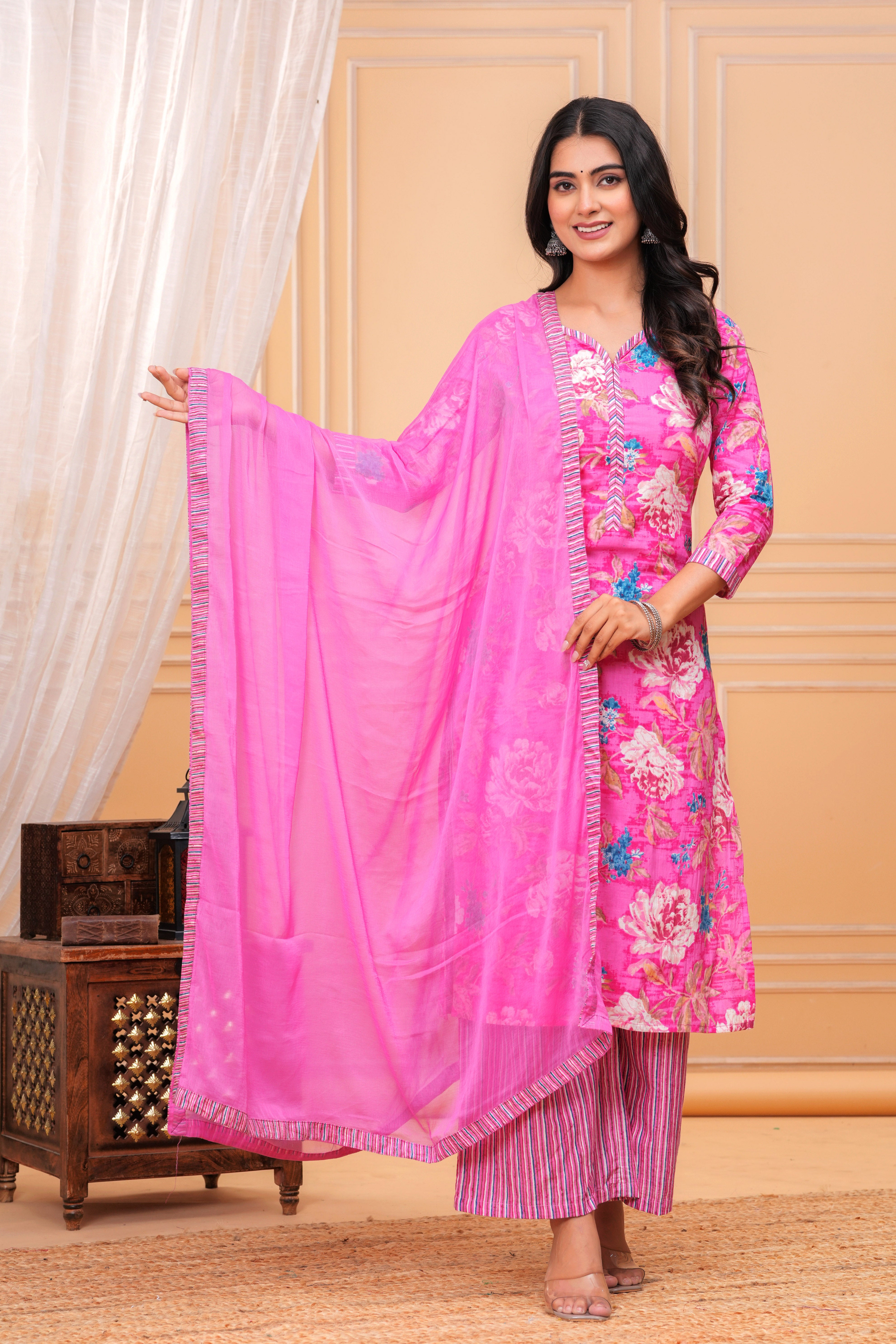 MEERA FAB Women Floral Printed Regular Pure Cotton Kurta with Palazzo & Dupatta