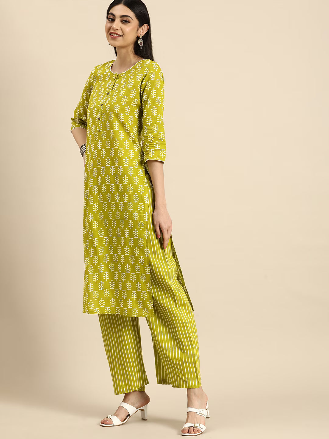 MEERA FAB Women's Cotton Printed Floral Straight Kurta with Palazzo
