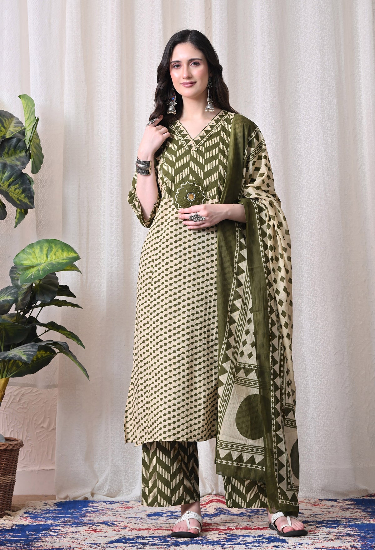 MEERA FAB Women Printed Regular Pure Cotton Straight Embroidery Kurta with Palazzos & with Dupatta