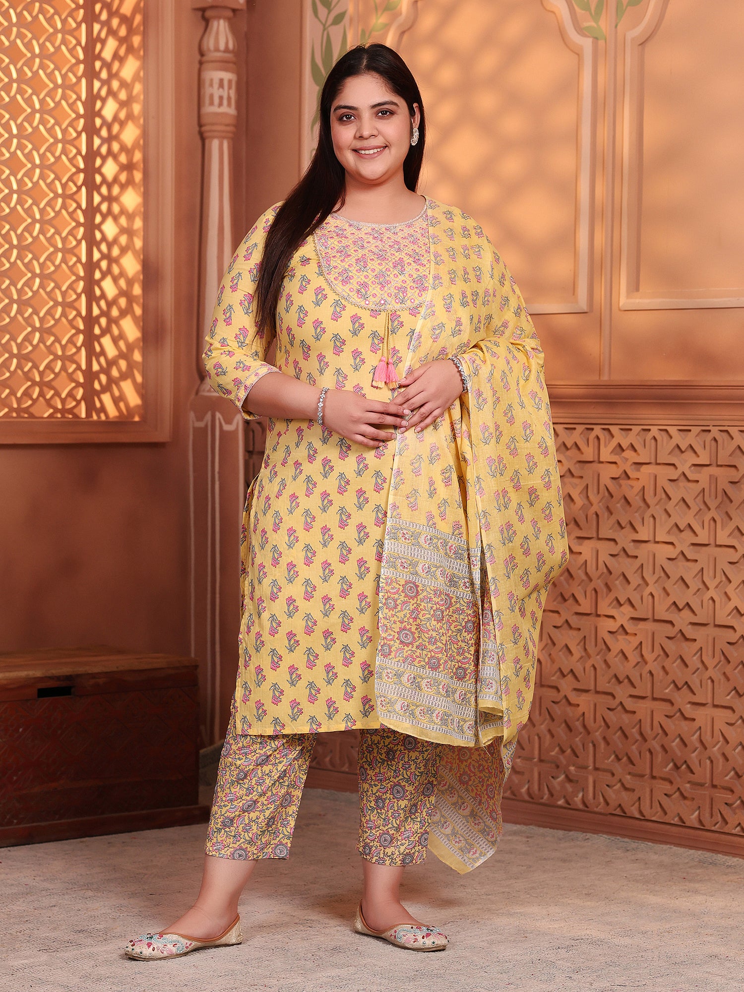 MEERA FAB Plus Size Printed Pure Cotton Straight Embrodriery Kurta with Palazzos & Dupatta