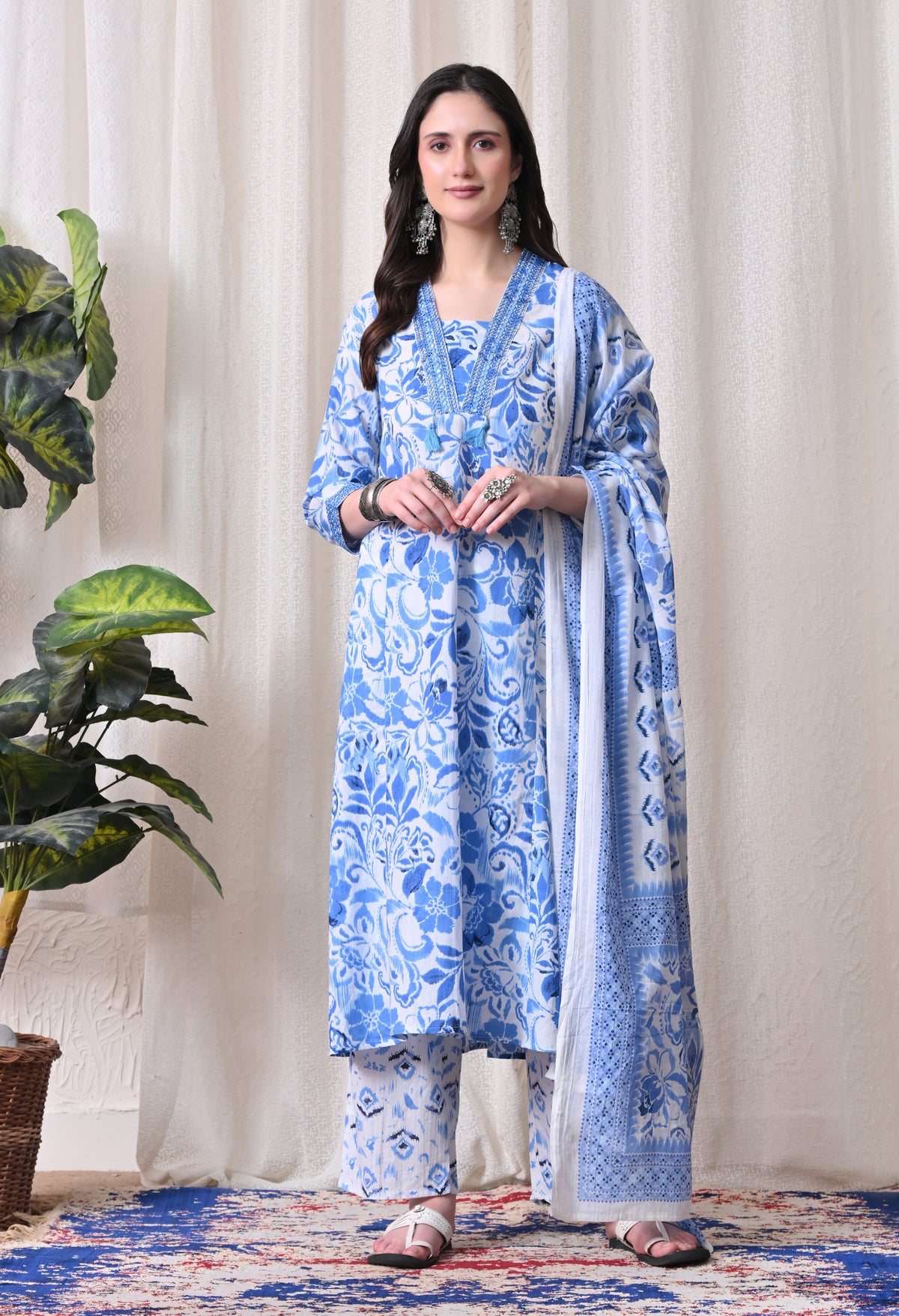 MEERA FAB Women Floral Printed Regular Pure Cotton Anarkali Kurta with Palazzos & with Dupatta