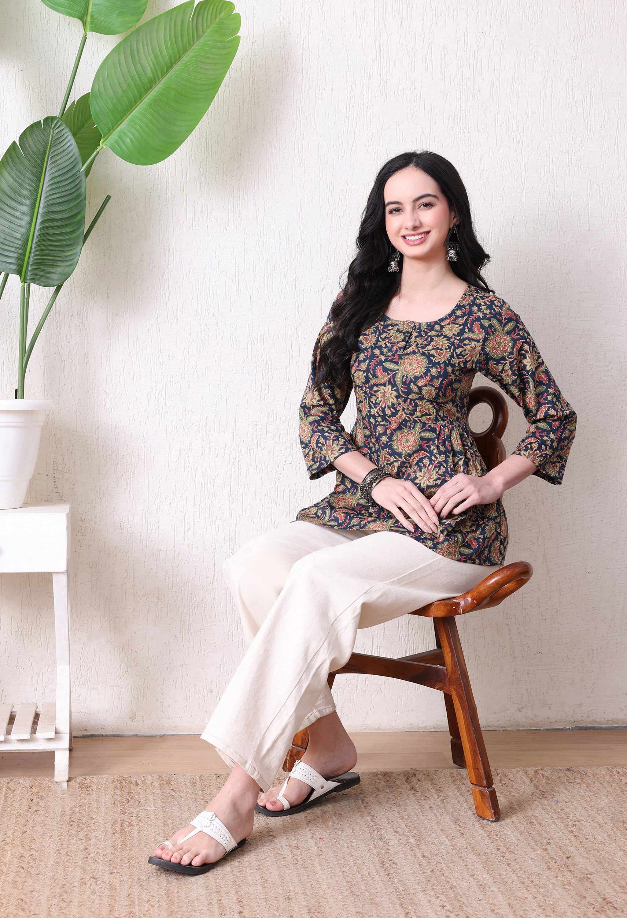 MEERA FAB Women's Floral Printed Cotton Short Kurta | Floral Printed Kurta with Quarter Sleeves | Short Kurti for Women