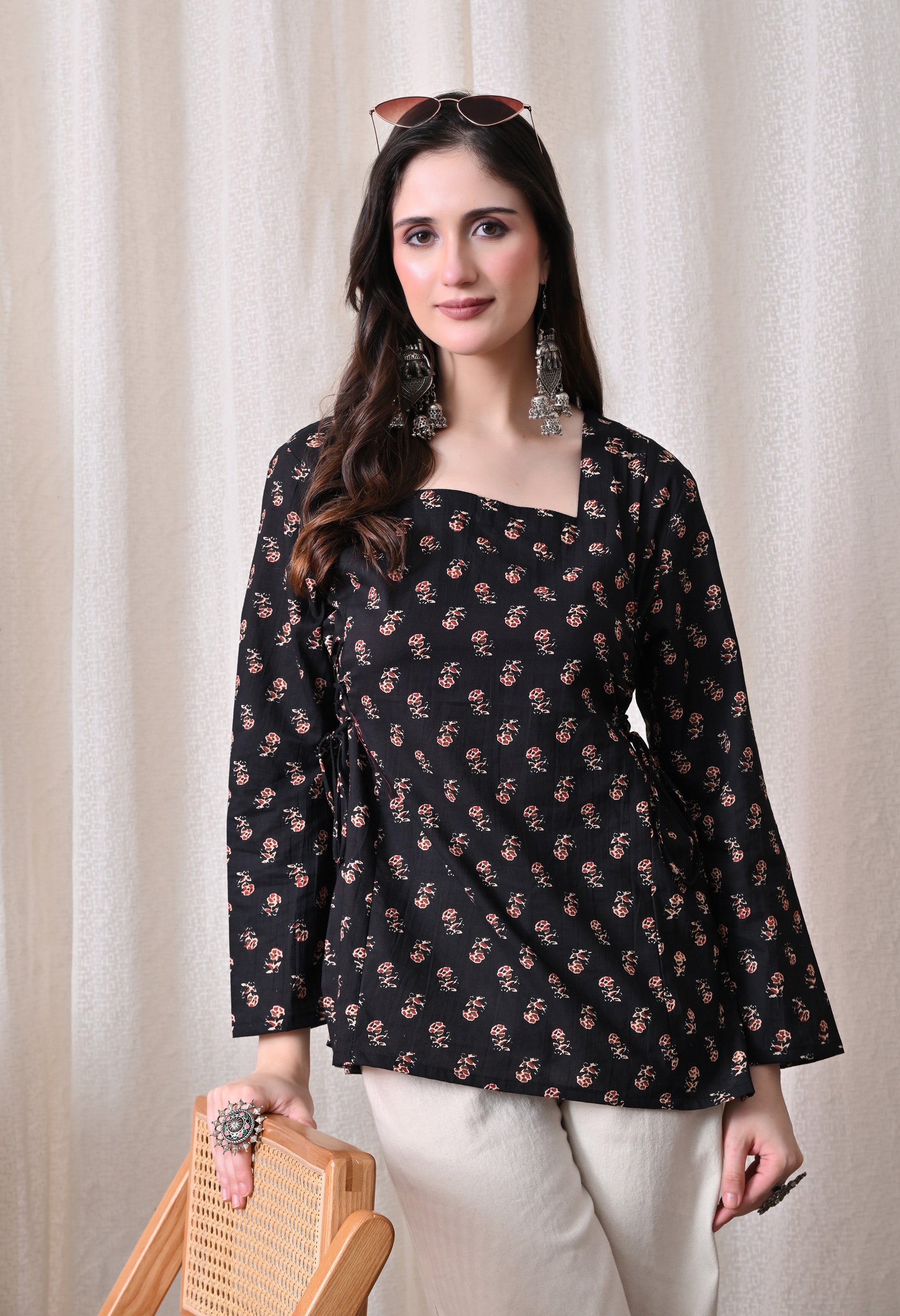 MEERA FAB Women's Floral Printed Cotton Short Kurta Square Neck | Floral Printed Kurta with Full Sleeves | Short Kurti for Women