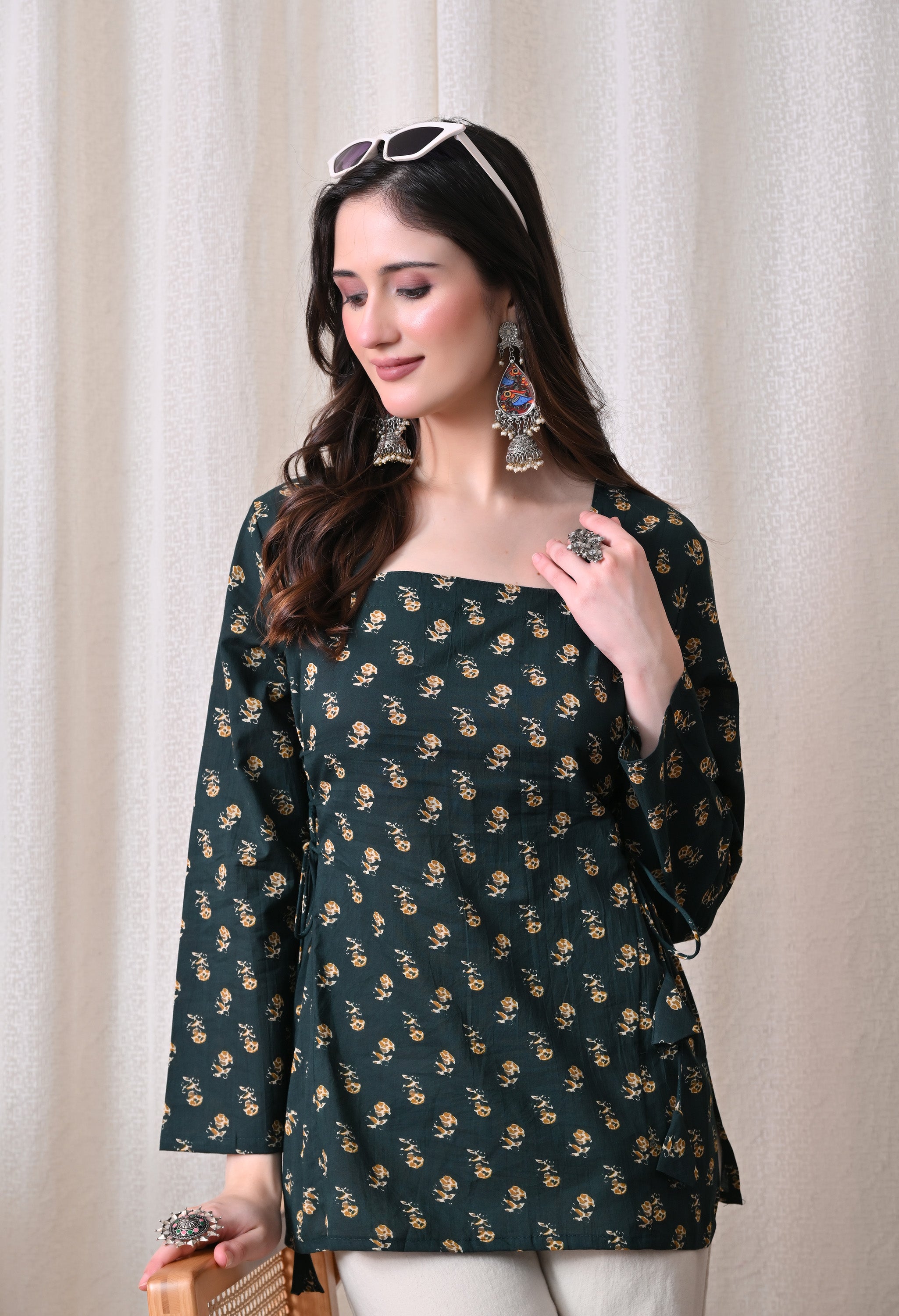 MEERA FAB Women's Floral Printed Cotton Short Kurta Square Neck | Floral Printed Kurta with Full Sleeves | Short Kurti for Women