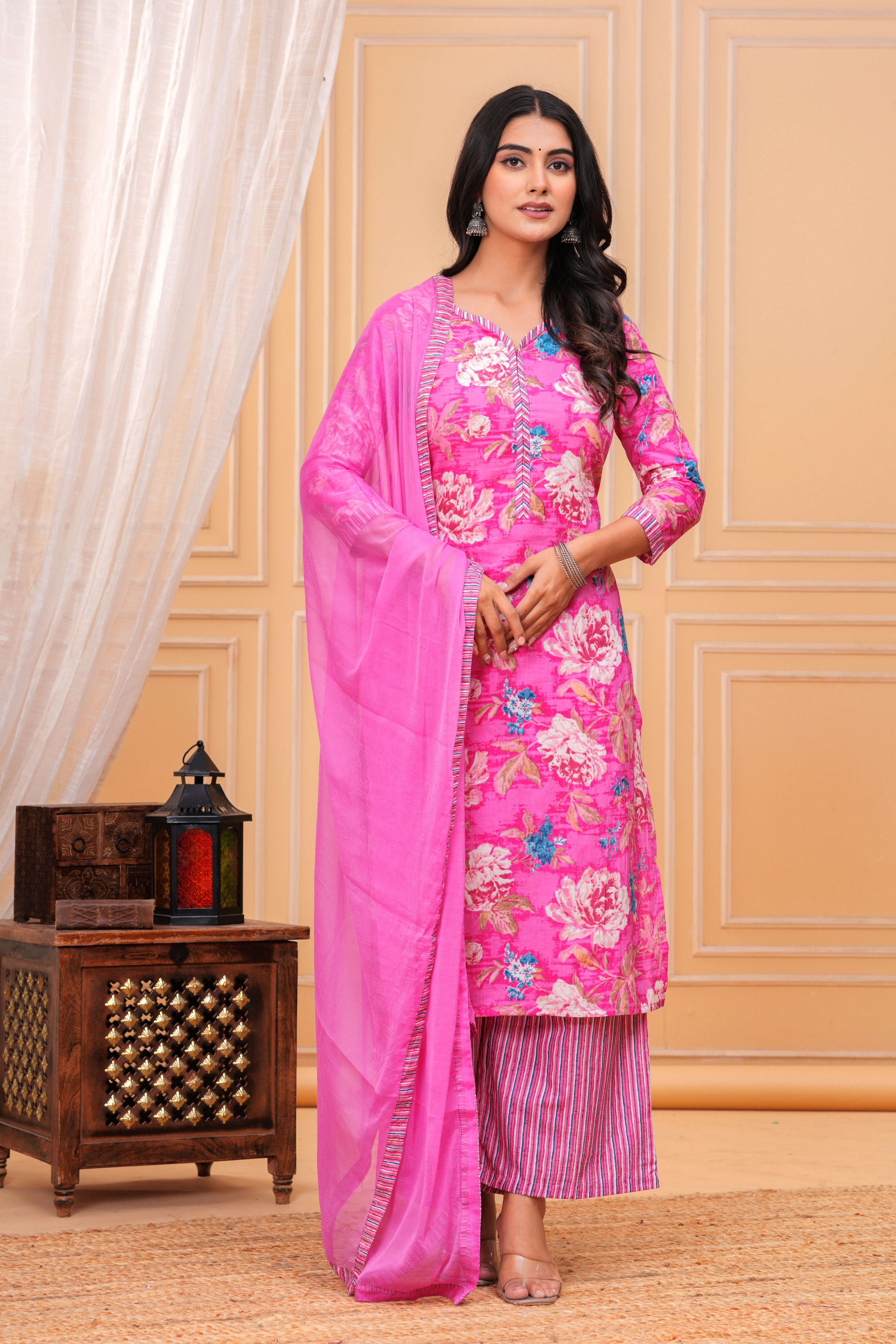 MEERA FAB Women Floral Printed Regular Pure Cotton Kurta with Palazzo & Dupatta