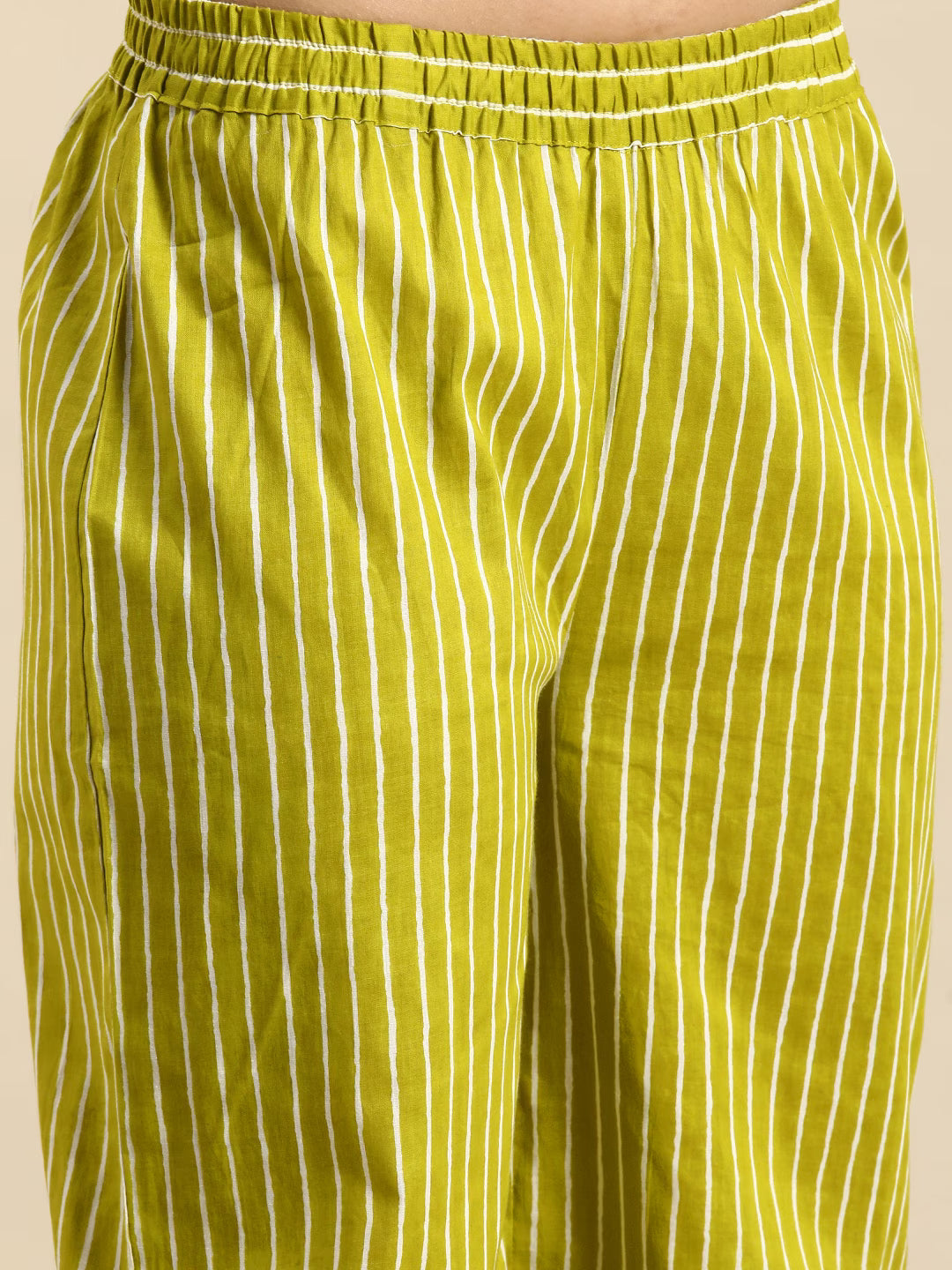 MEERA FAB Women's Cotton Printed Floral Straight Kurta with Palazzo