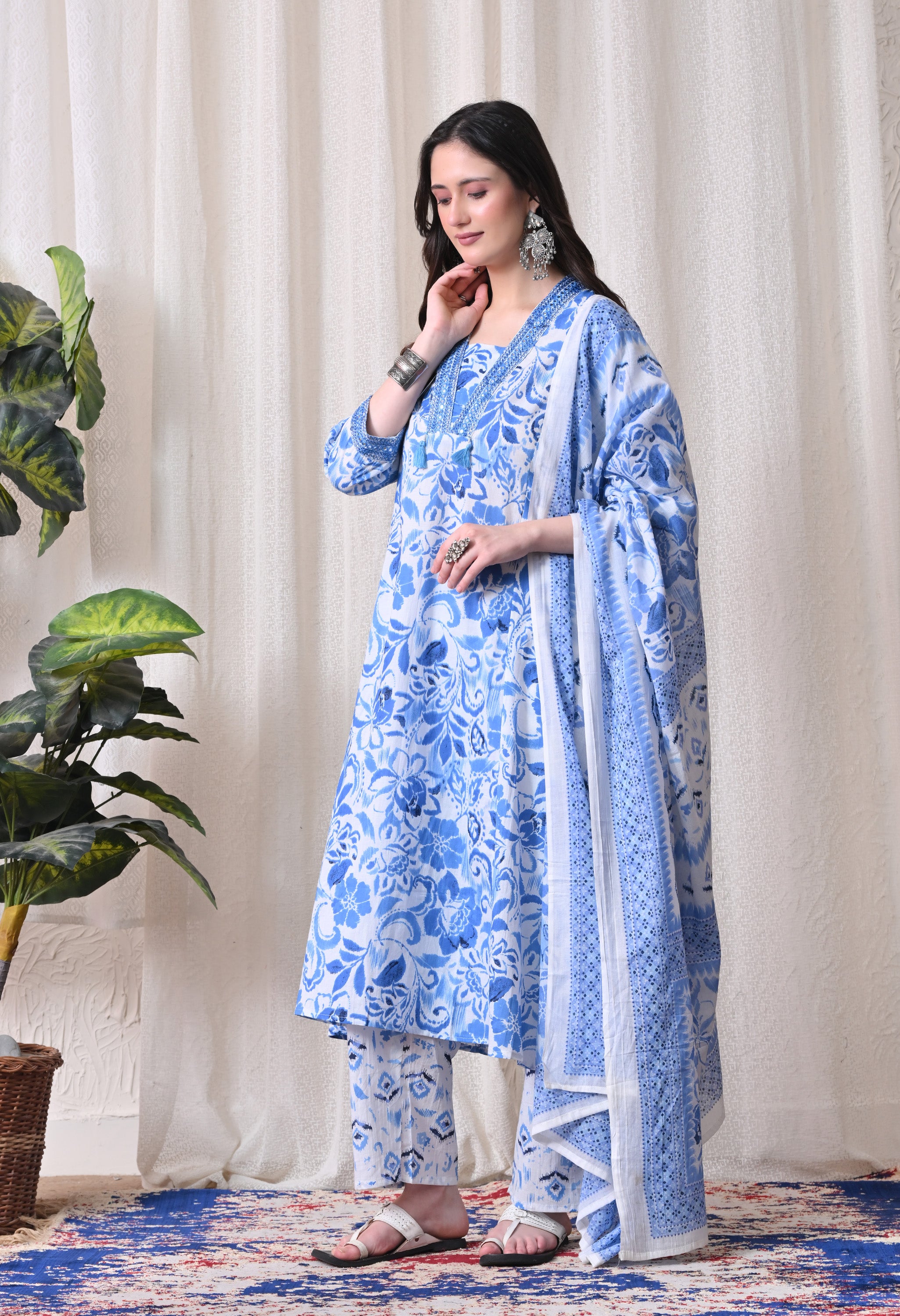 MEERA FAB Women Floral Printed Regular Pure Cotton Anarkali Kurta with Palazzos & with Dupatta