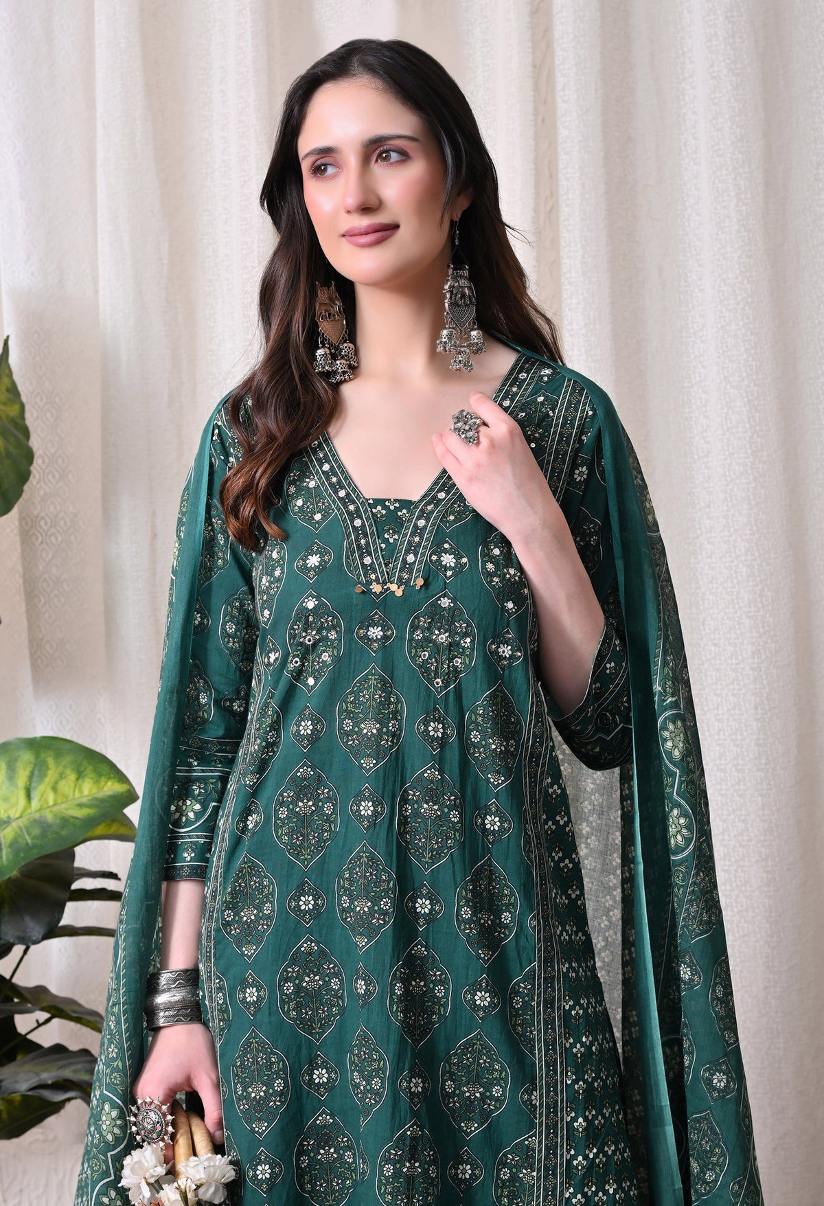 MEERA FAB Women Printed Regular Pure Cotton Straight Kurta with Palazzos & with Dupatta