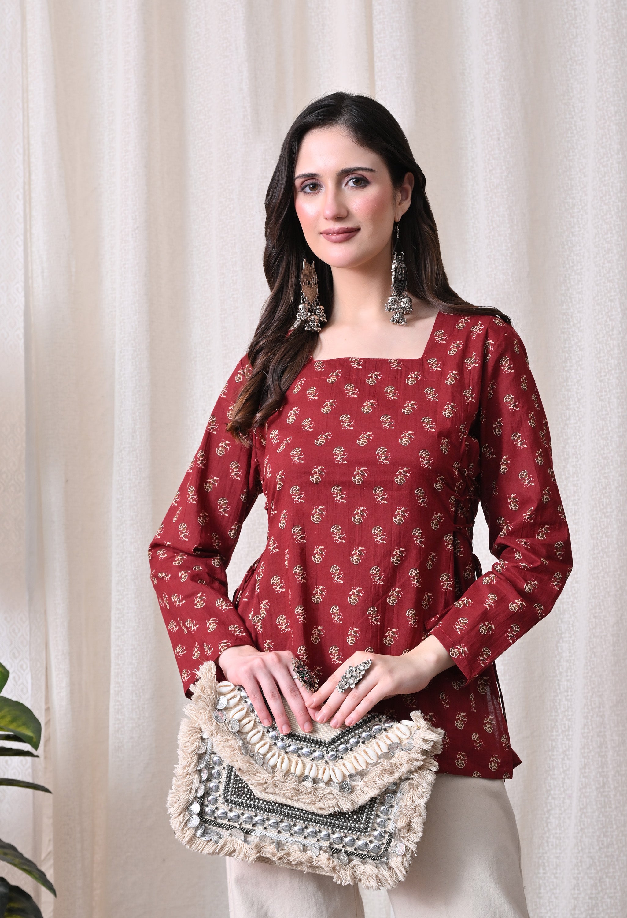 MEERA FAB Women's Floral Printed Cotton Short Kurta Square Neck | Floral Printed Kurta with Full Sleeves | Short Kurti for Women