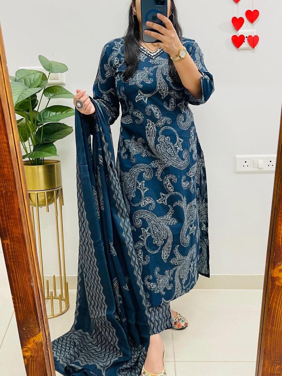 MEERA FAB Women Floral Printed Panelled Sequinned Pure Cotton Anarkali V-Neck Kurta with Trousers & Dupatta