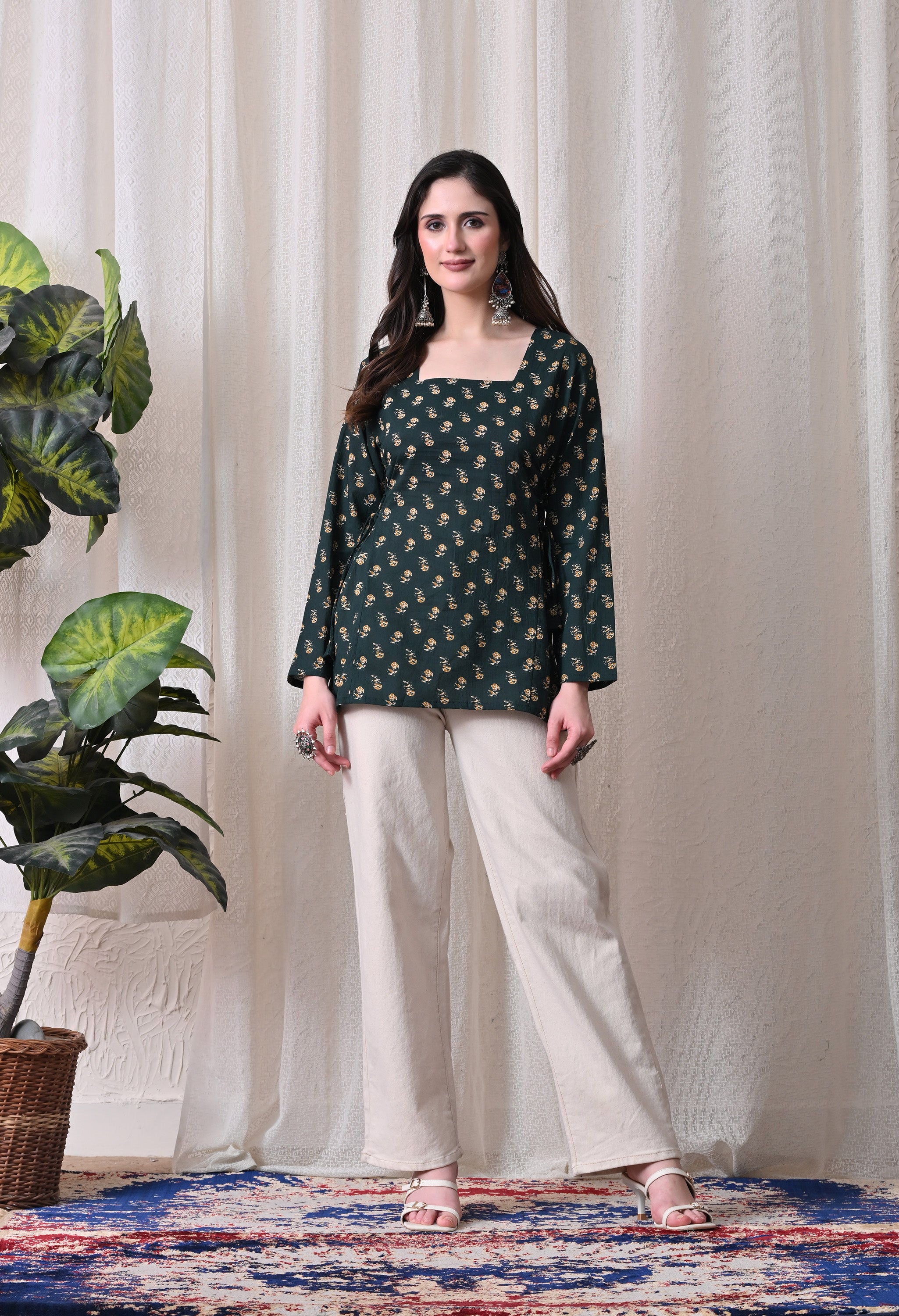 MEERA FAB Women's Floral Printed Cotton Short Kurta Square Neck | Floral Printed Kurta with Full Sleeves | Short Kurti for Women