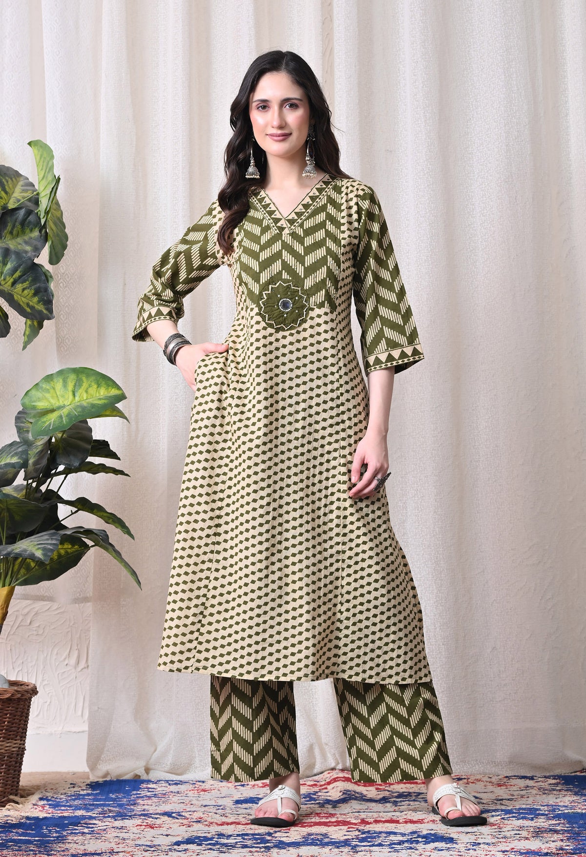 MEERA FAB Women Printed Regular Pure Cotton Straight Embroidery Kurta with Palazzos & with Dupatta