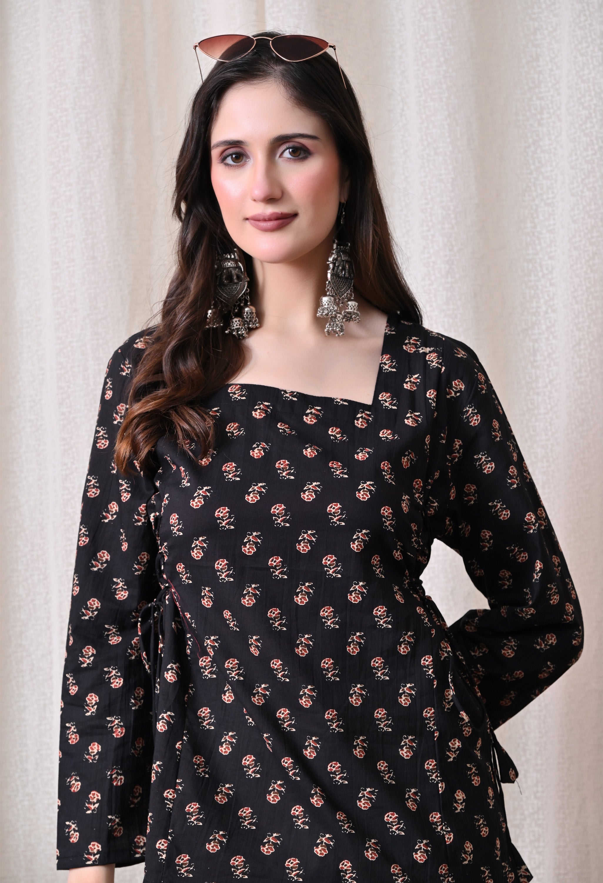 MEERA FAB Women's Floral Printed Cotton Short Kurta Square Neck | Floral Printed Kurta with Full Sleeves | Short Kurti for Women