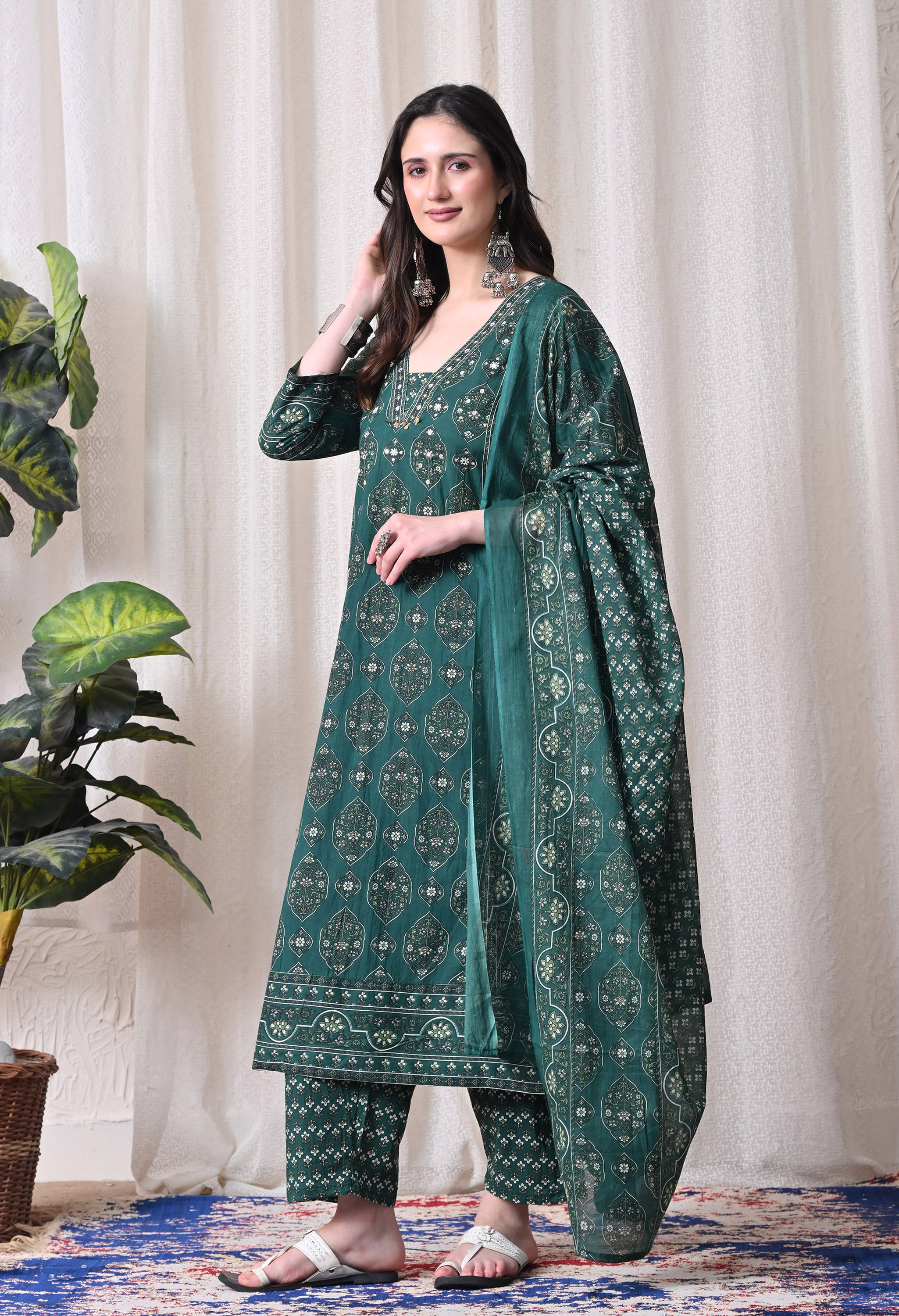 MEERA FAB Women Printed Regular Pure Cotton Straight Kurta with Palazzos & with Dupatta