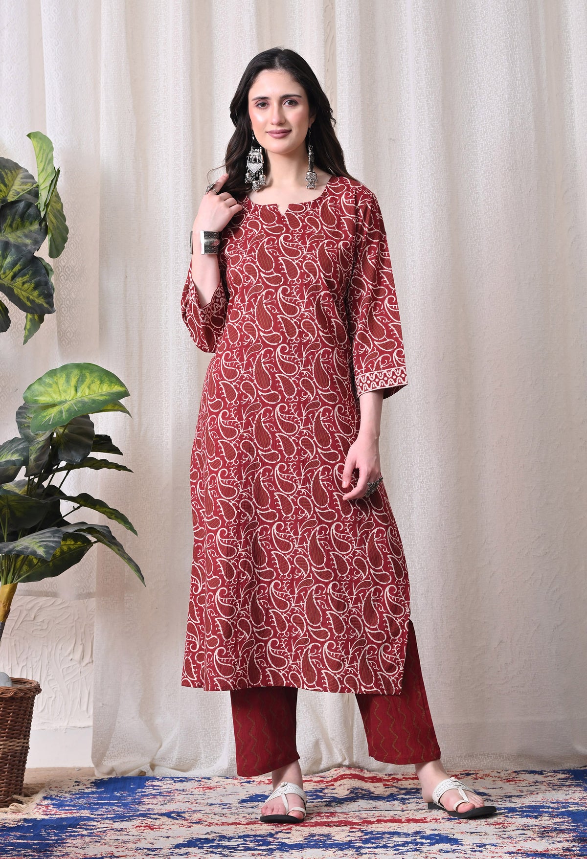 MEERA FAB Women Floral Printed Regular Pure Cotton Straight Kurta with Palazzos & with Dupatta