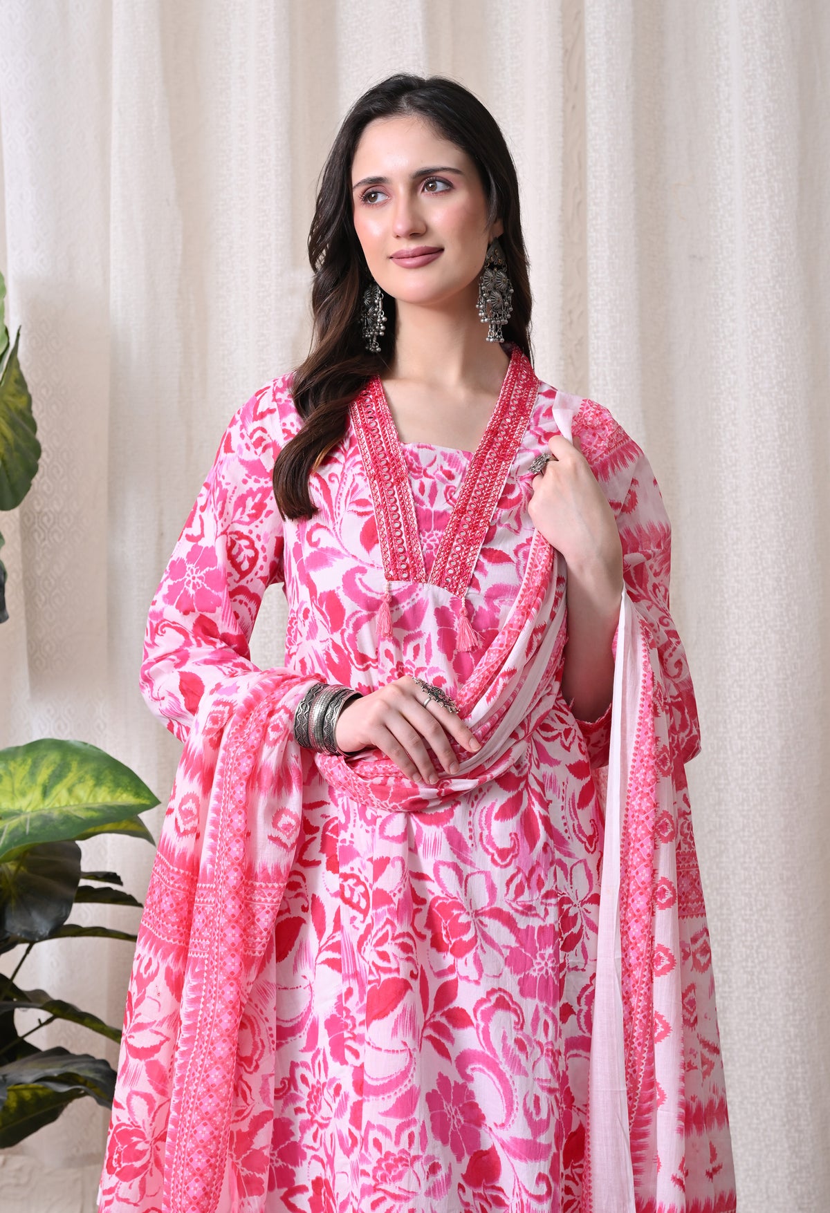 MEERA FAB Women Floral Printed Regular Pure Cotton Anarkali Kurta with Palazzos & with Dupatta