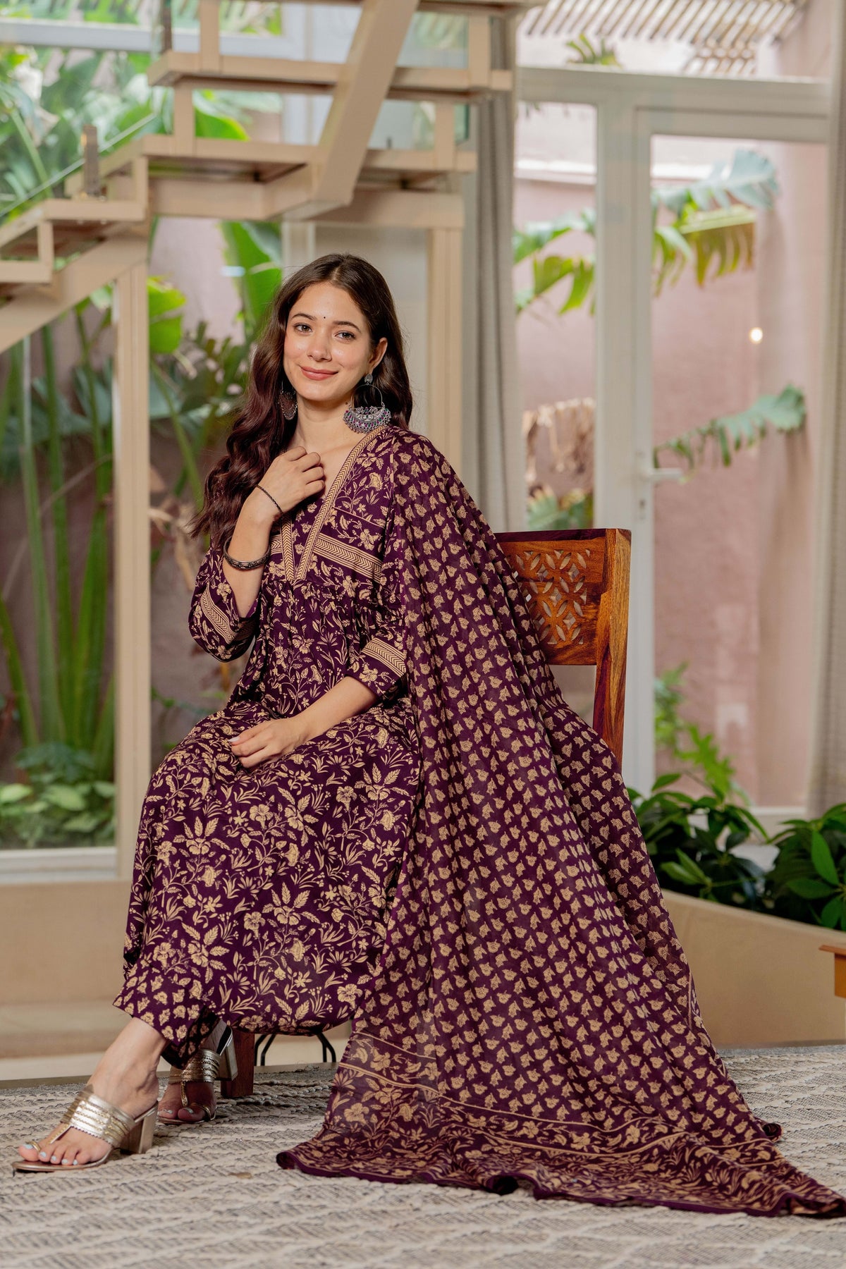 MEERA FAB Women Floral Printed Regular Pure Cotton V NECK Anarkali Kurta with Palazzos & with Dupatta