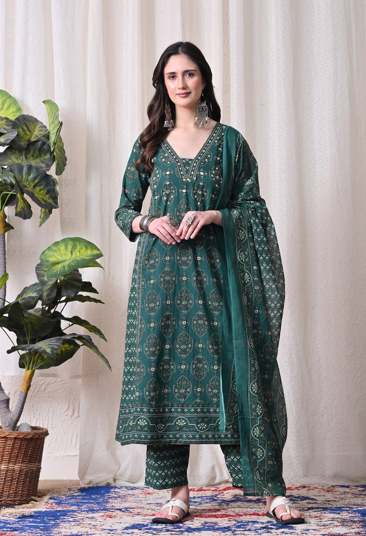 MEERA FAB Women Printed Regular Pure Cotton Straight Kurta with Palazzos & with Dupatta