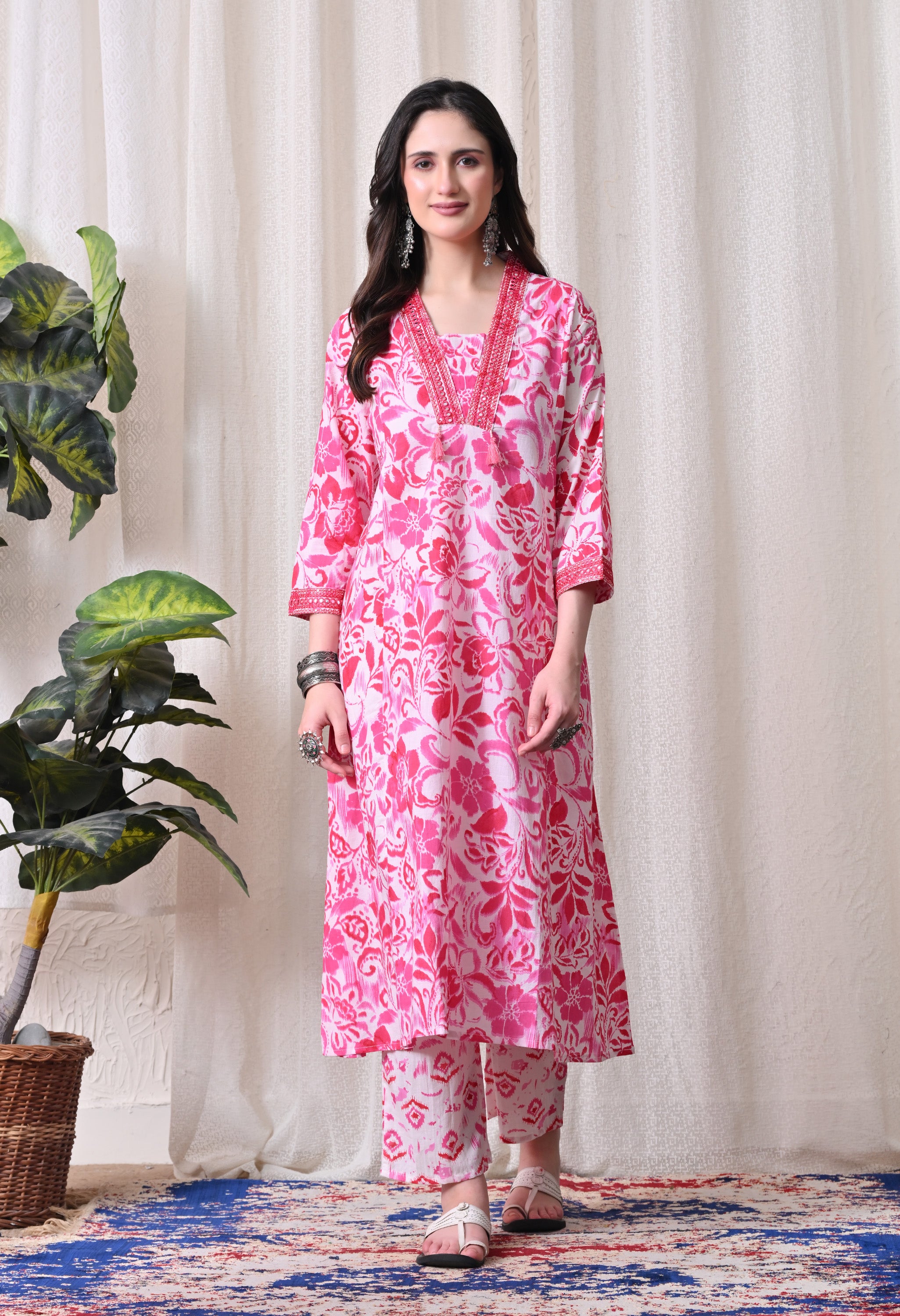 MEERA FAB Women Floral Printed Regular Pure Cotton Anarkali Kurta with Palazzos & with Dupatta