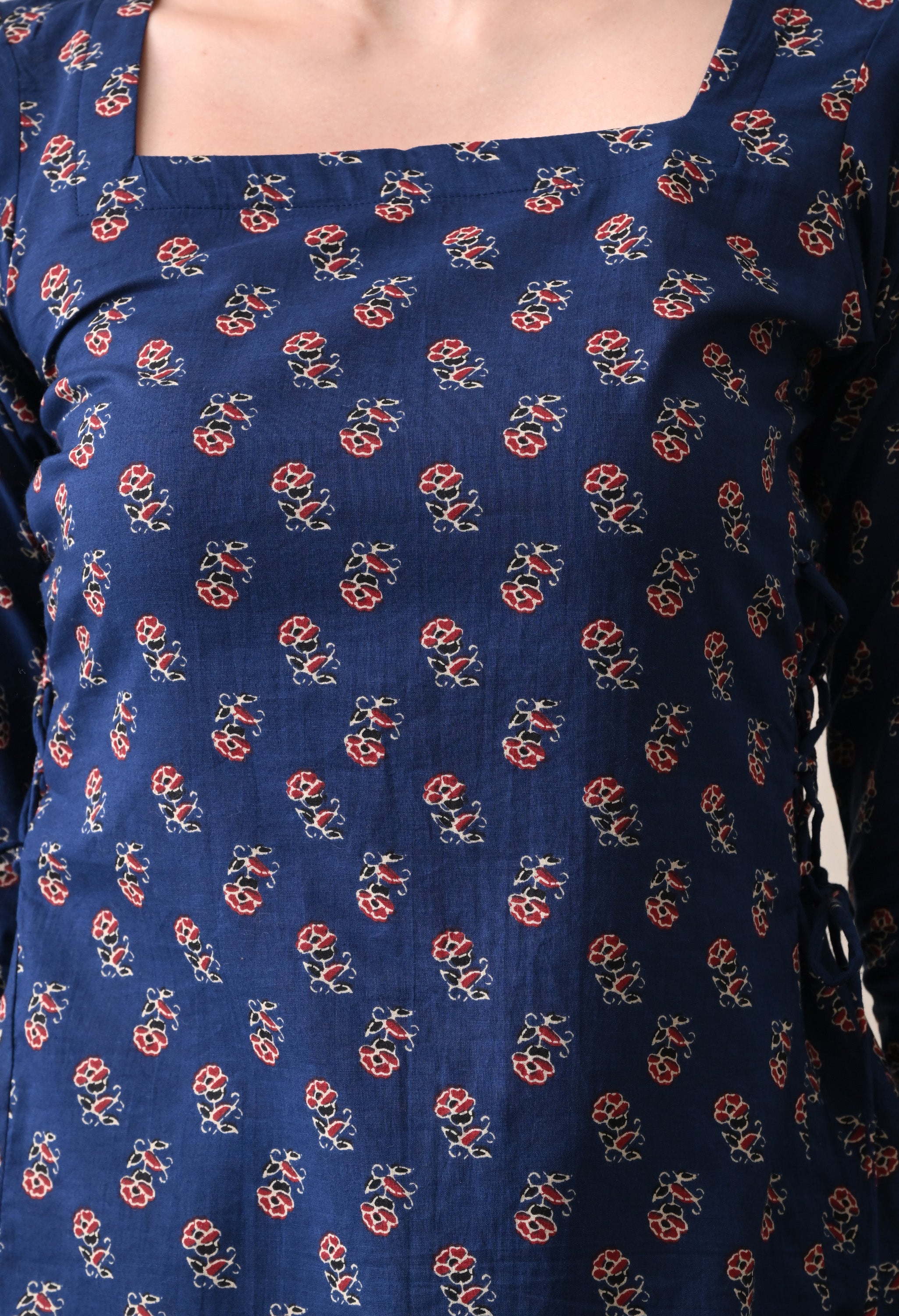 MEERA FAB Women's Floral Printed Cotton Short Kurta Square Neck | Floral Printed Kurta with Full Sleeves | Short Kurti for Women