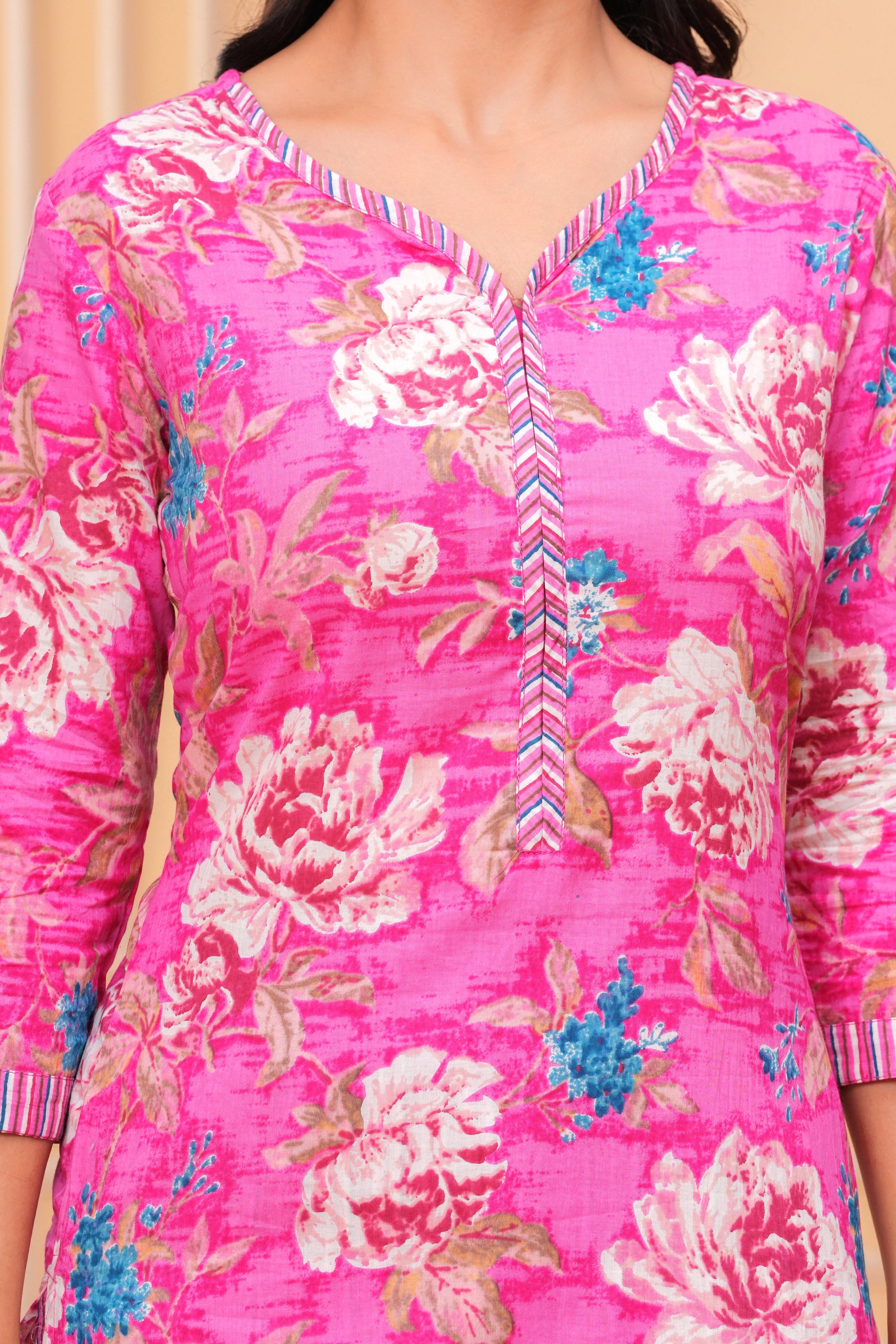 MEERA FAB Women Floral Printed Regular Pure Cotton Kurta with Palazzo & Dupatta