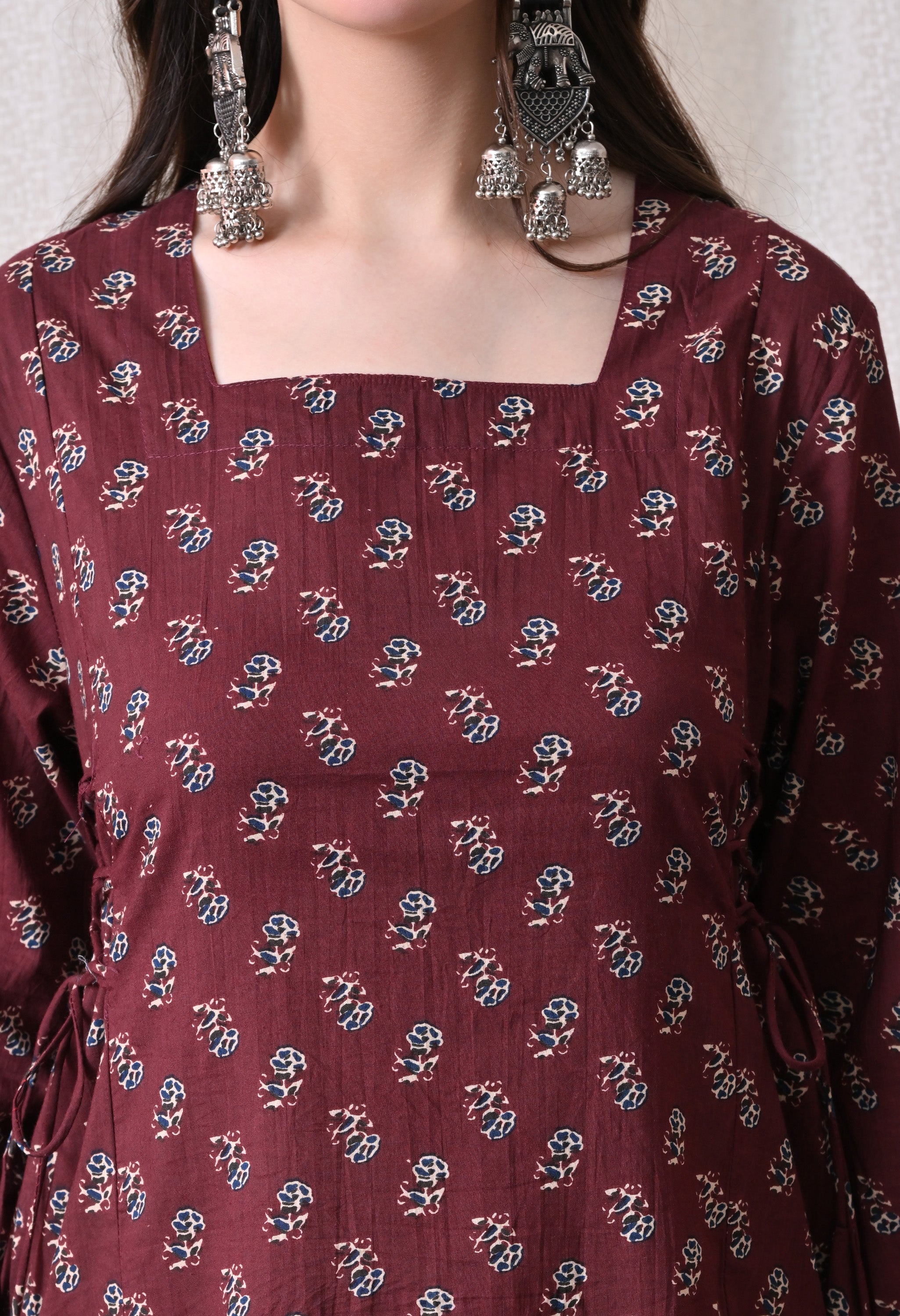 MEERA FAB Women's Floral Printed Cotton Short Kurta Square Neck | Floral Printed Kurta with Full Sleeves | Short Kurti for Women