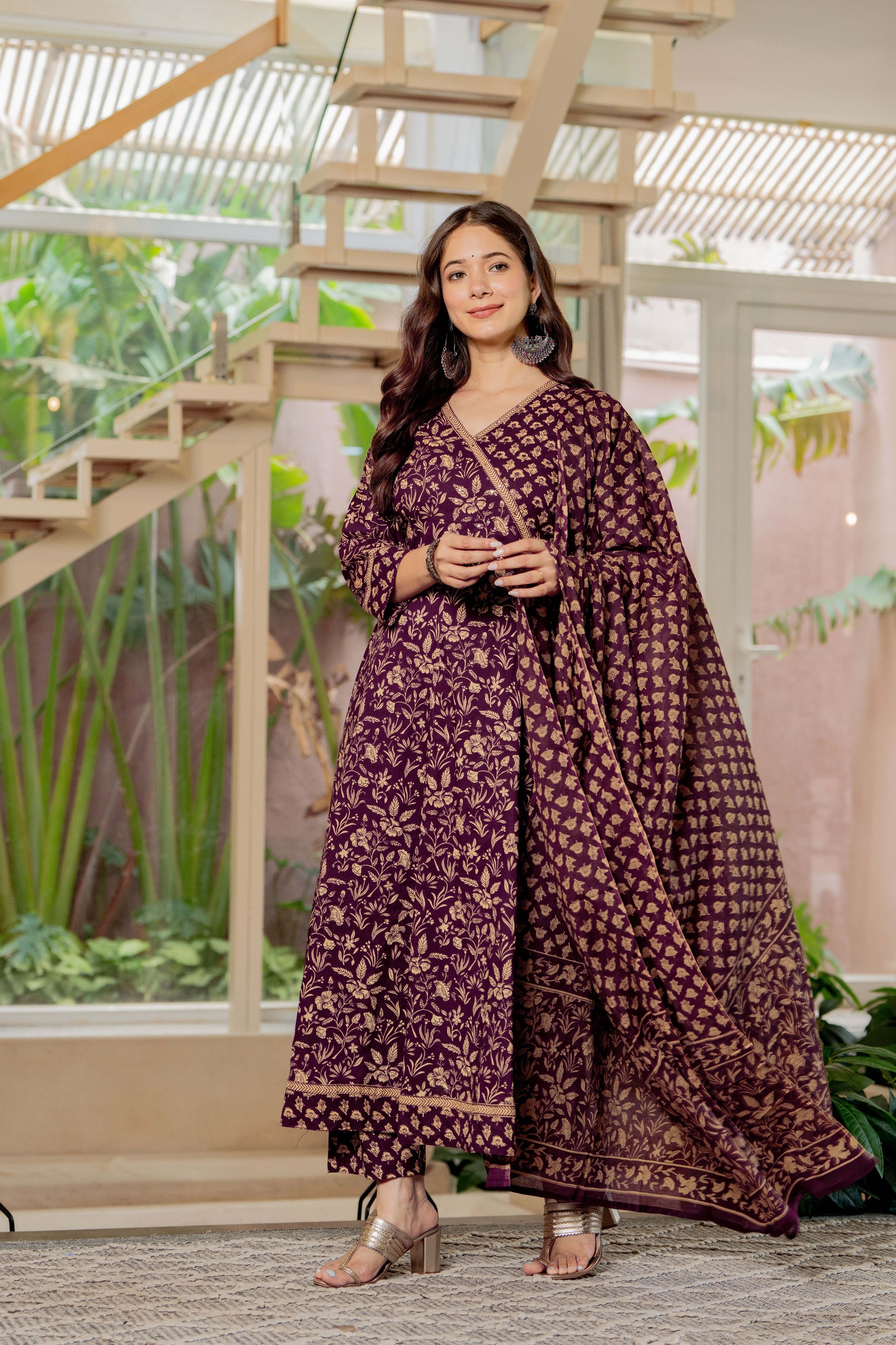 MEERA FAB Women Floral Printed Regular Pure Cotton V NECK Anarkali Kurta with Palazzos & with Dupatta (Copy)