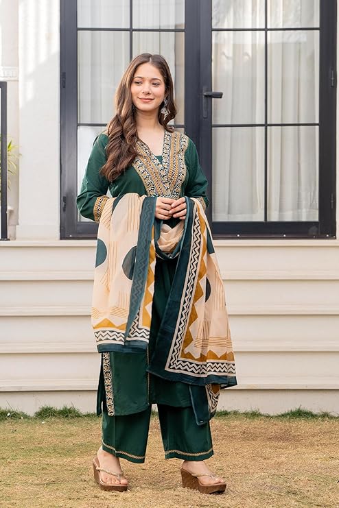 MEERA FAB Women Floral Printed Pure Cotton Straignt V-Neck Kurta with Trousers & Dupatta