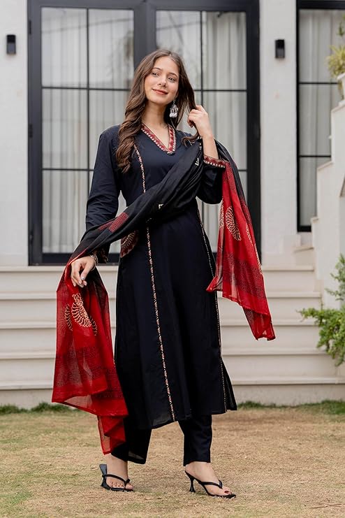 MEERA FAB Women Floral Printed Pure Cotton Straight V-Neck Kurta with Palazzos & Dupatta