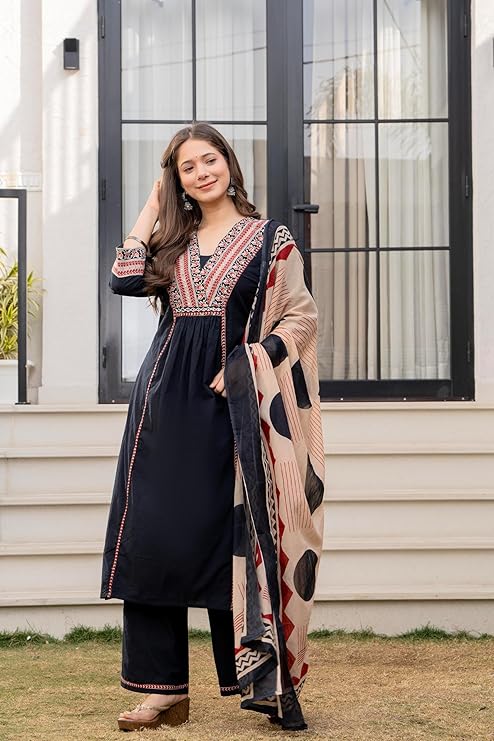 MEERA FAB Women Floral Printed Pure Cotton Straignt V-Neck Kurta with Trousers & Dupatta