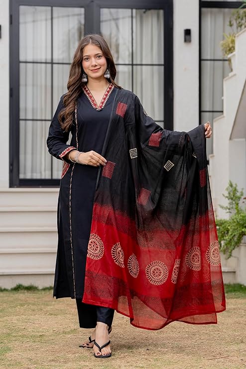 MEERA FAB Women Floral Printed Pure Cotton Straight V-Neck Kurta with Palazzos & Dupatta