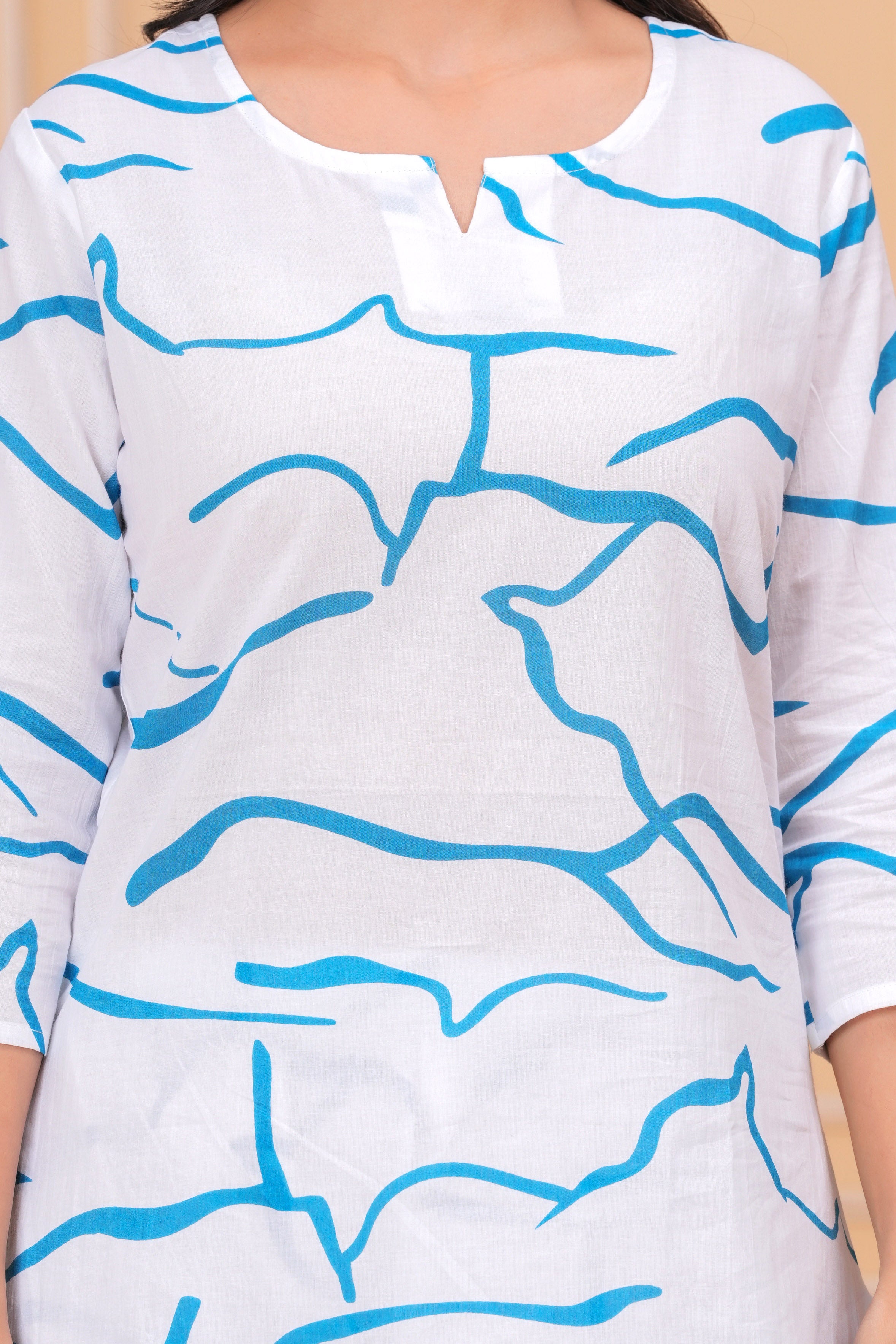 MEERA FAB Women Printed V-Neck Pure Cotton Tunic With Trousers Co-Ords Set