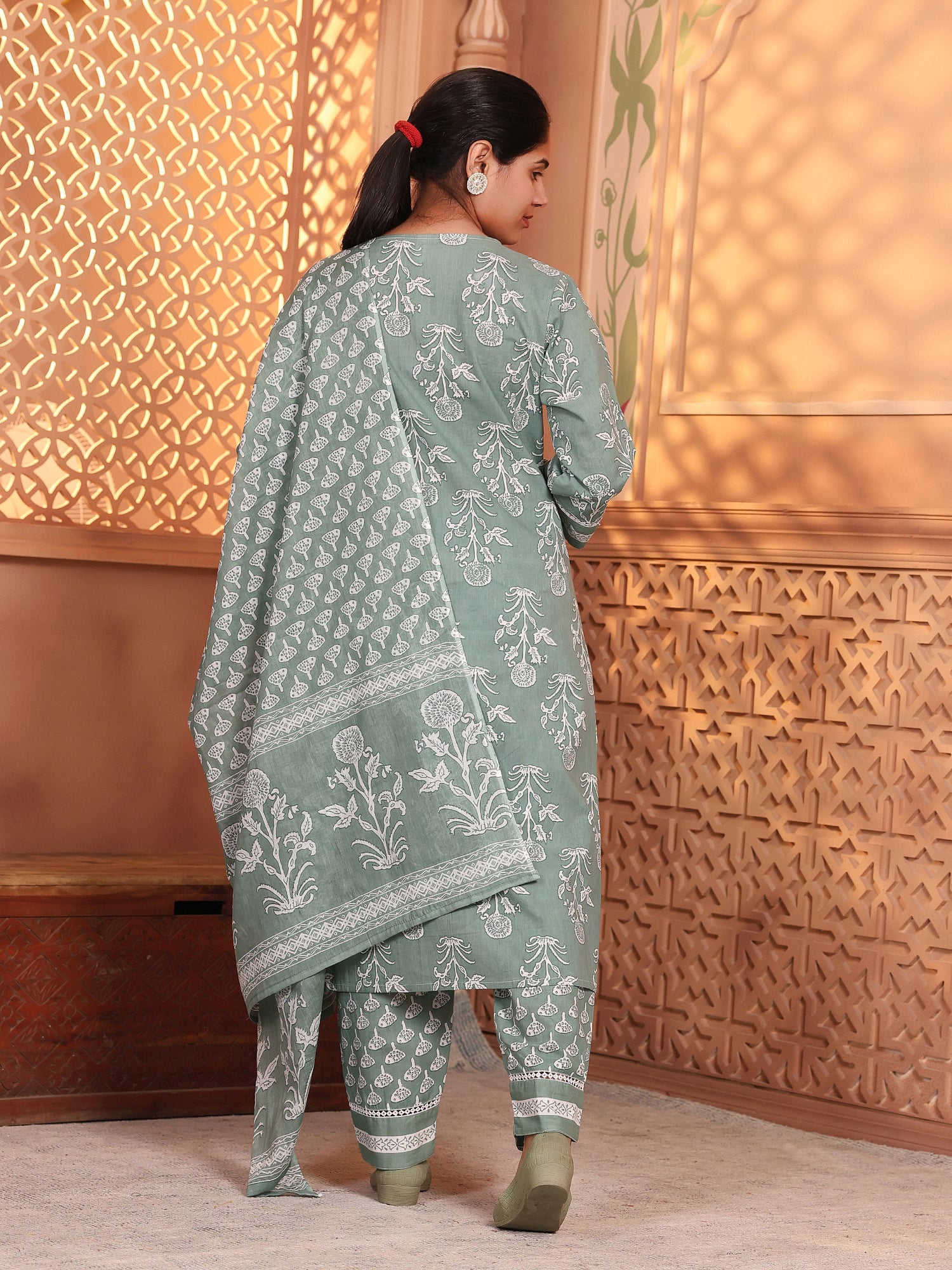 MEERA FAB Plus Size Women's Cotton Blend Straight Printed Kurta with Palazzo & Dupatta