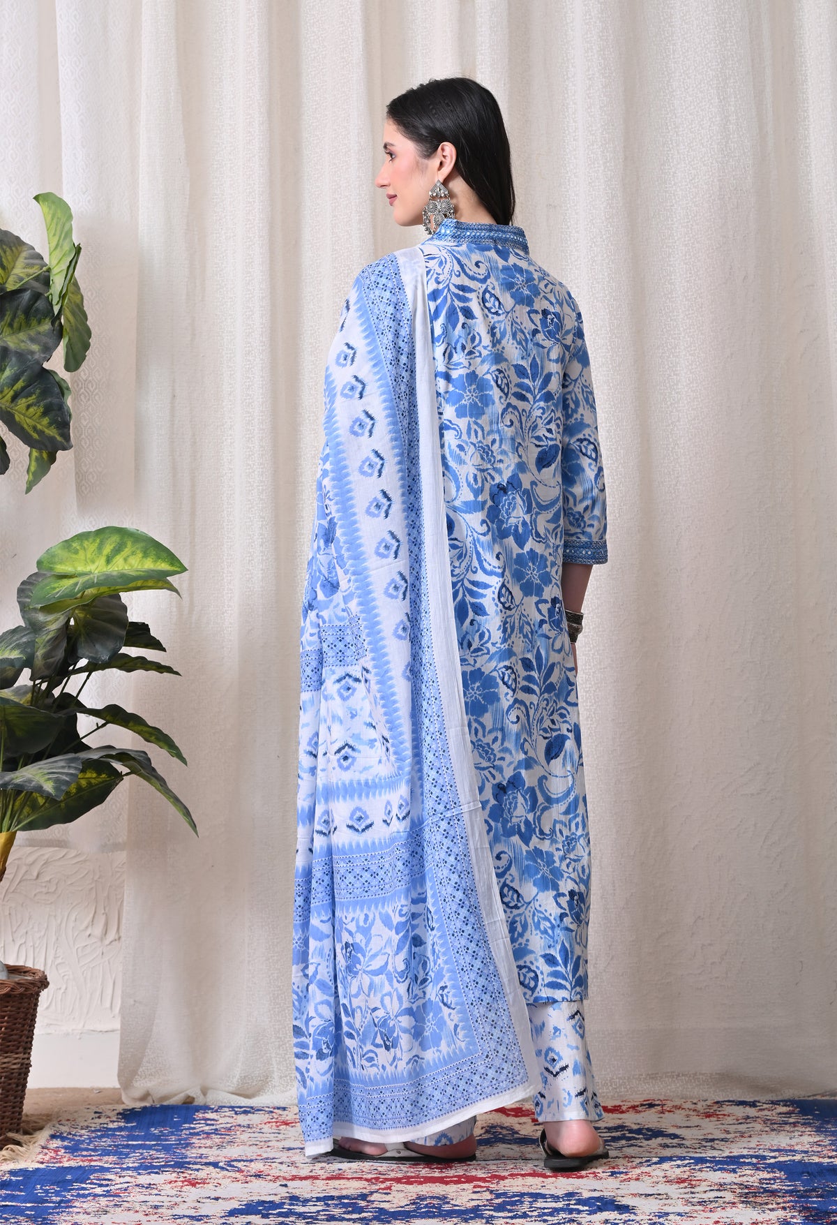 MEERA FAB Women Floral Printed Regular Pure Cotton Anarkali Kurta with Palazzos & with Dupatta