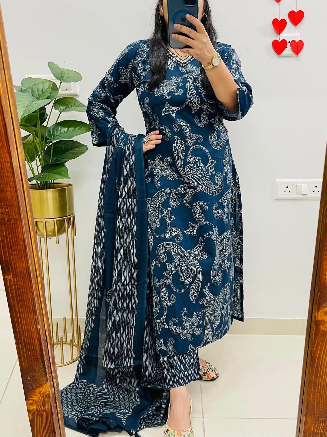 MEERA FAB Women Floral Printed Panelled Sequinned Pure Cotton Anarkali V-Neck Kurta with Trousers & Dupatta