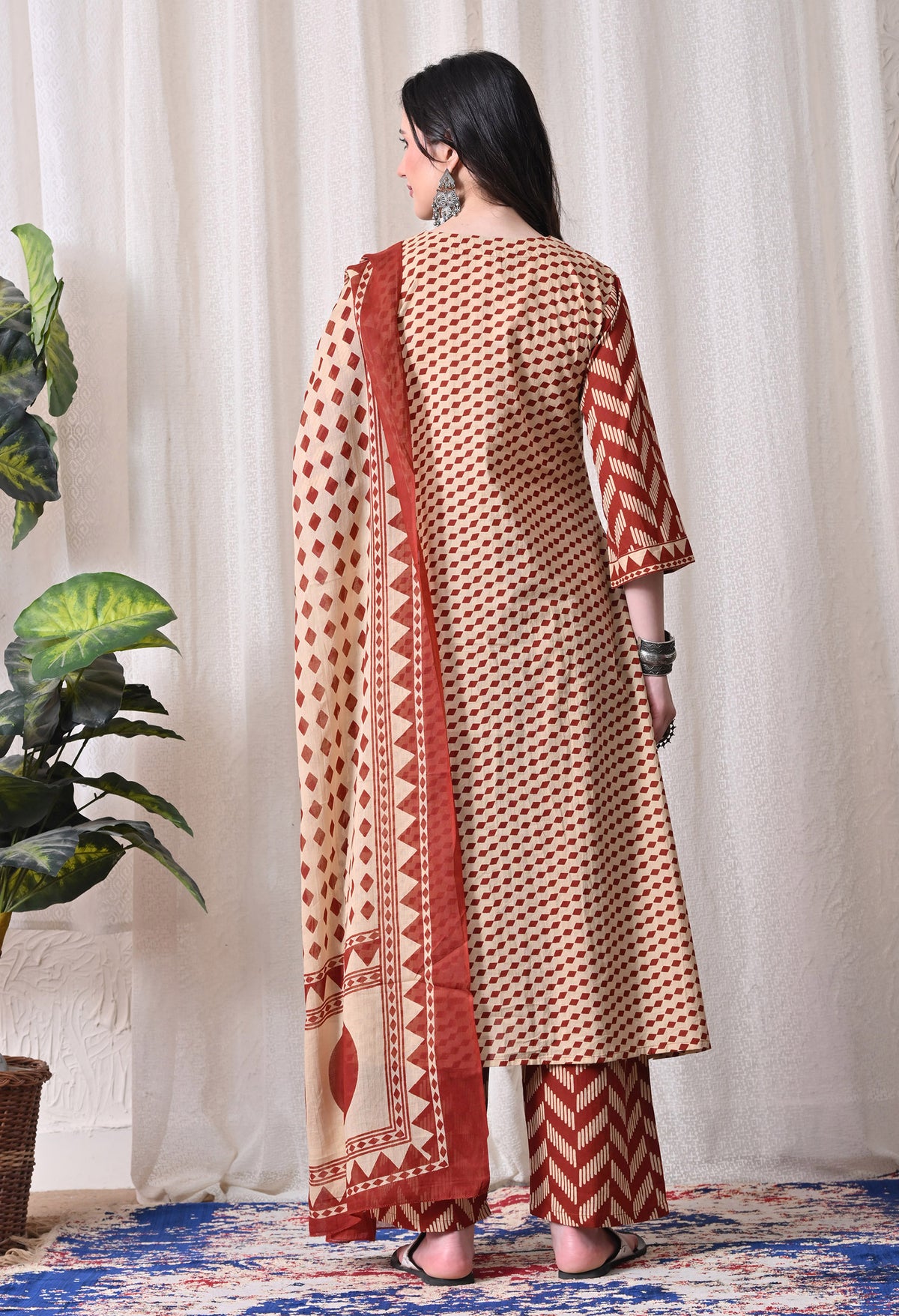 MEERA FAB Women Printed Regular Pure Cotton Straight Embroidery Kurta with Palazzos & with Dupatta