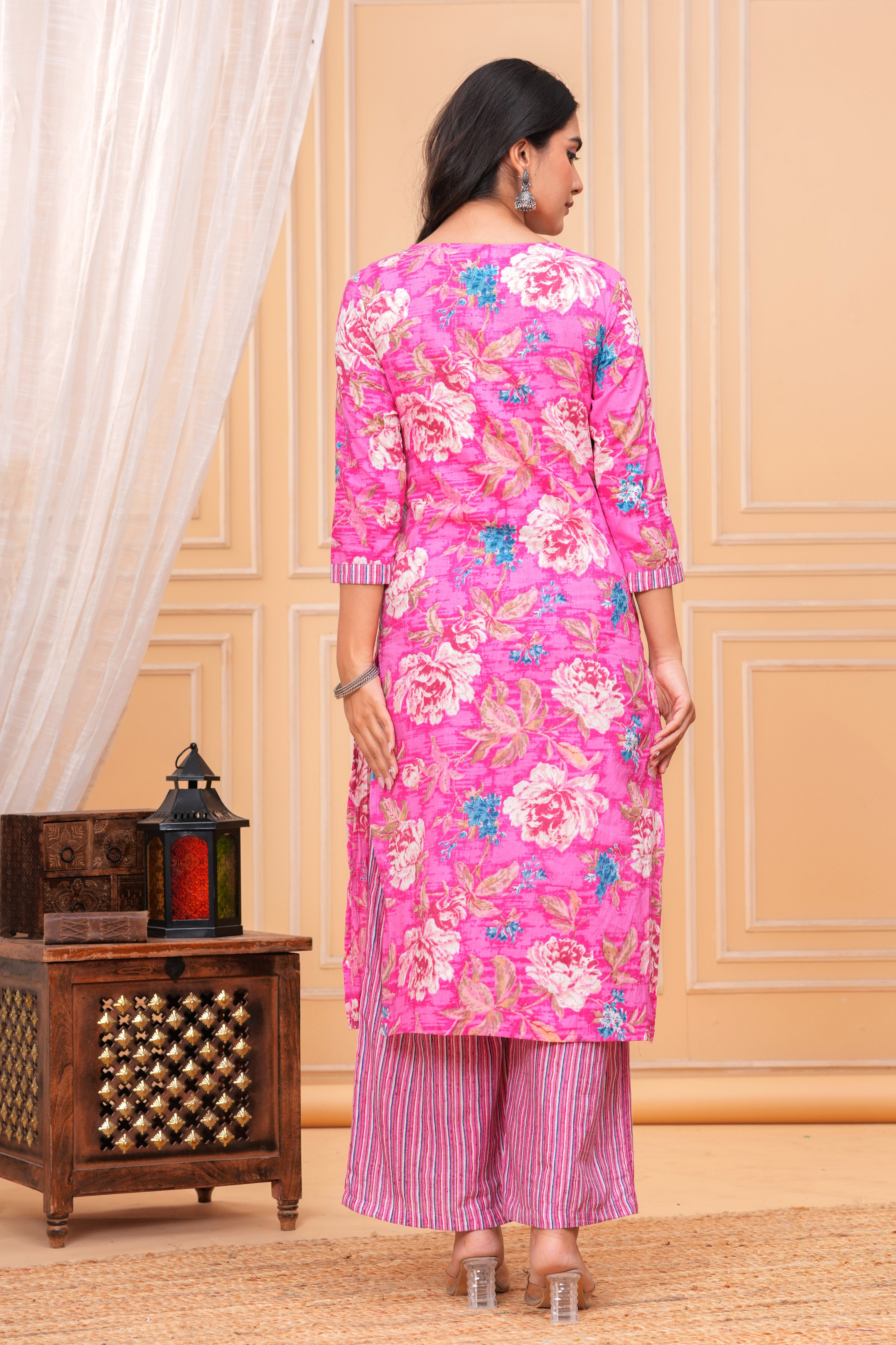 MEERA FAB Women Floral Printed Regular Pure Cotton Kurta with Palazzo & Dupatta