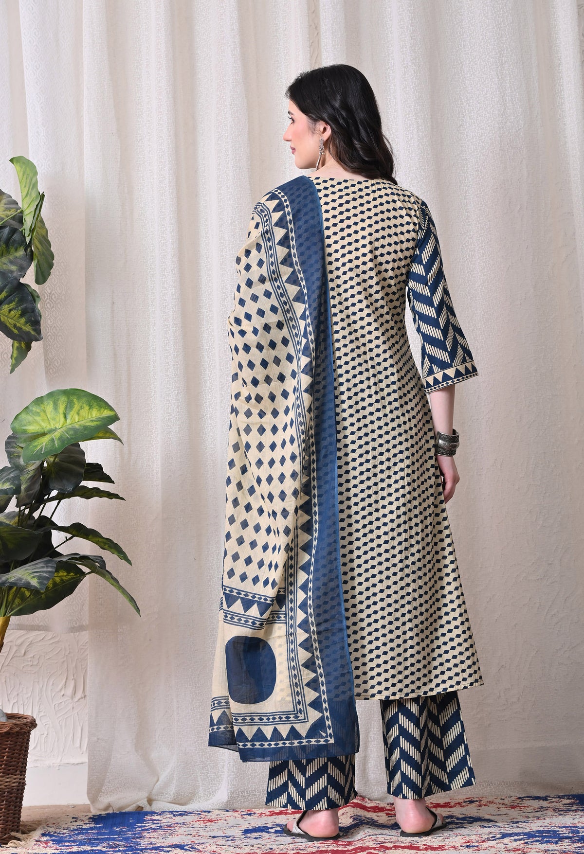 MEERA FAB Women Printed Regular Pure Cotton Straight Embroidery Kurta with Palazzos & with Dupatta
