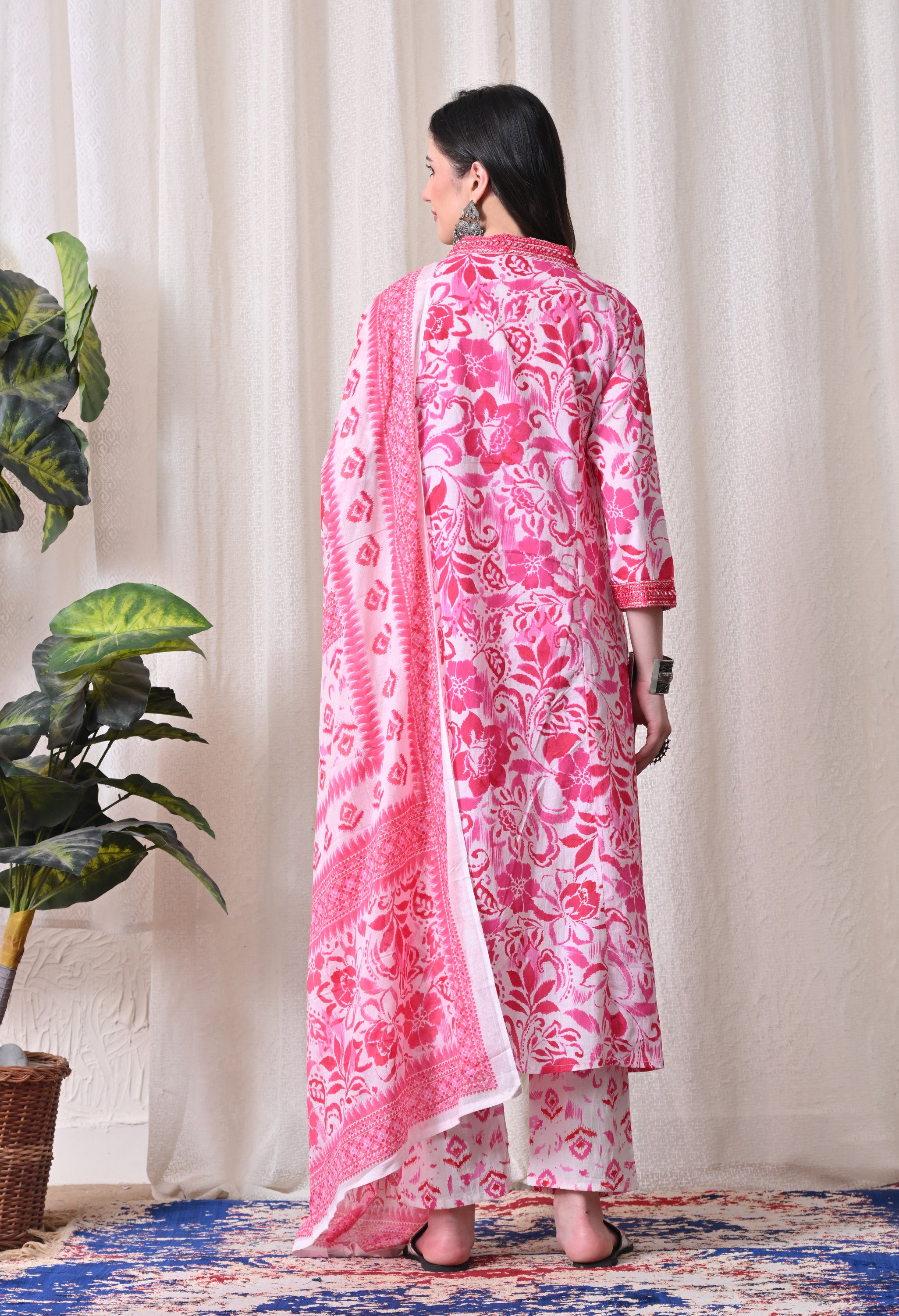 MEERA FAB Women Floral Printed Regular Pure Cotton Anarkali Kurta with Palazzos & with Dupatta