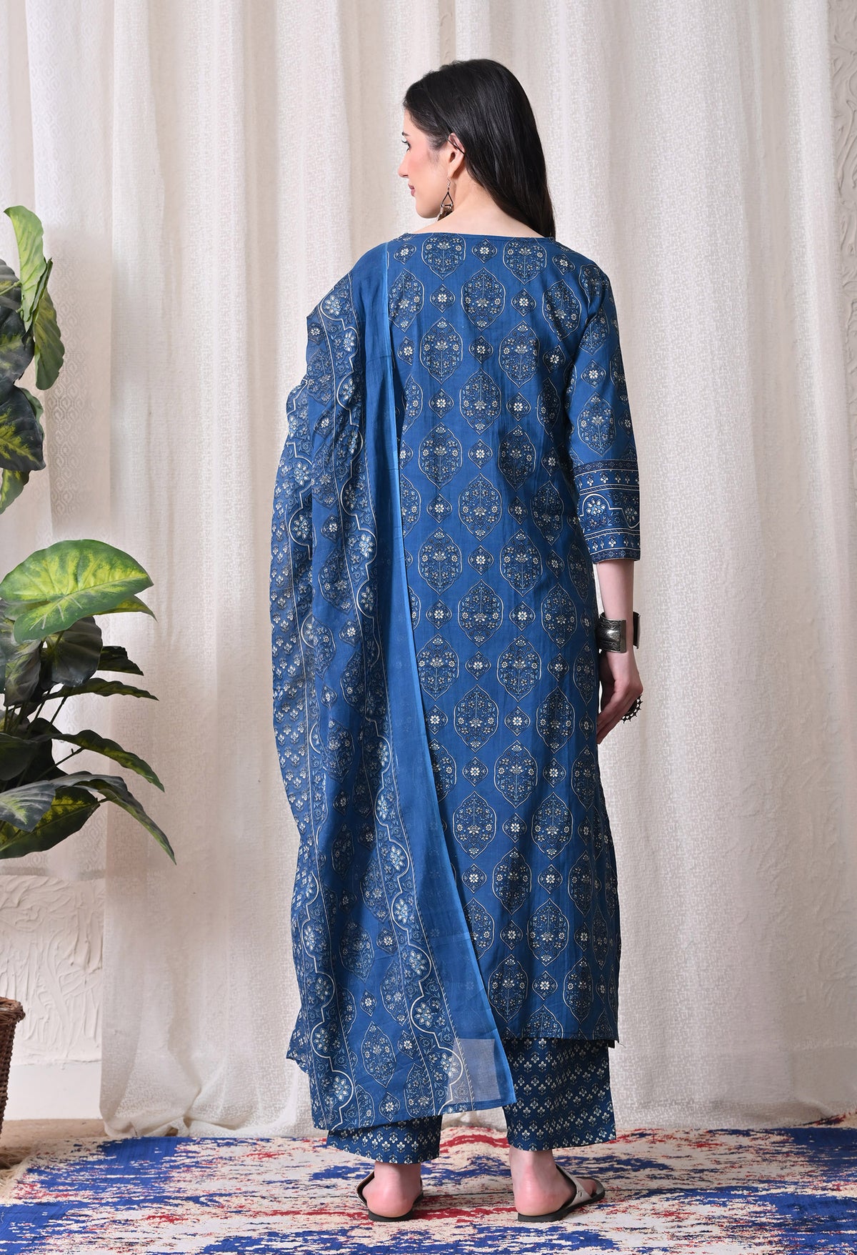 MEERA FAB Women Printed Regular Pure Cotton Straight Kurta with Palazzos & with Dupatta