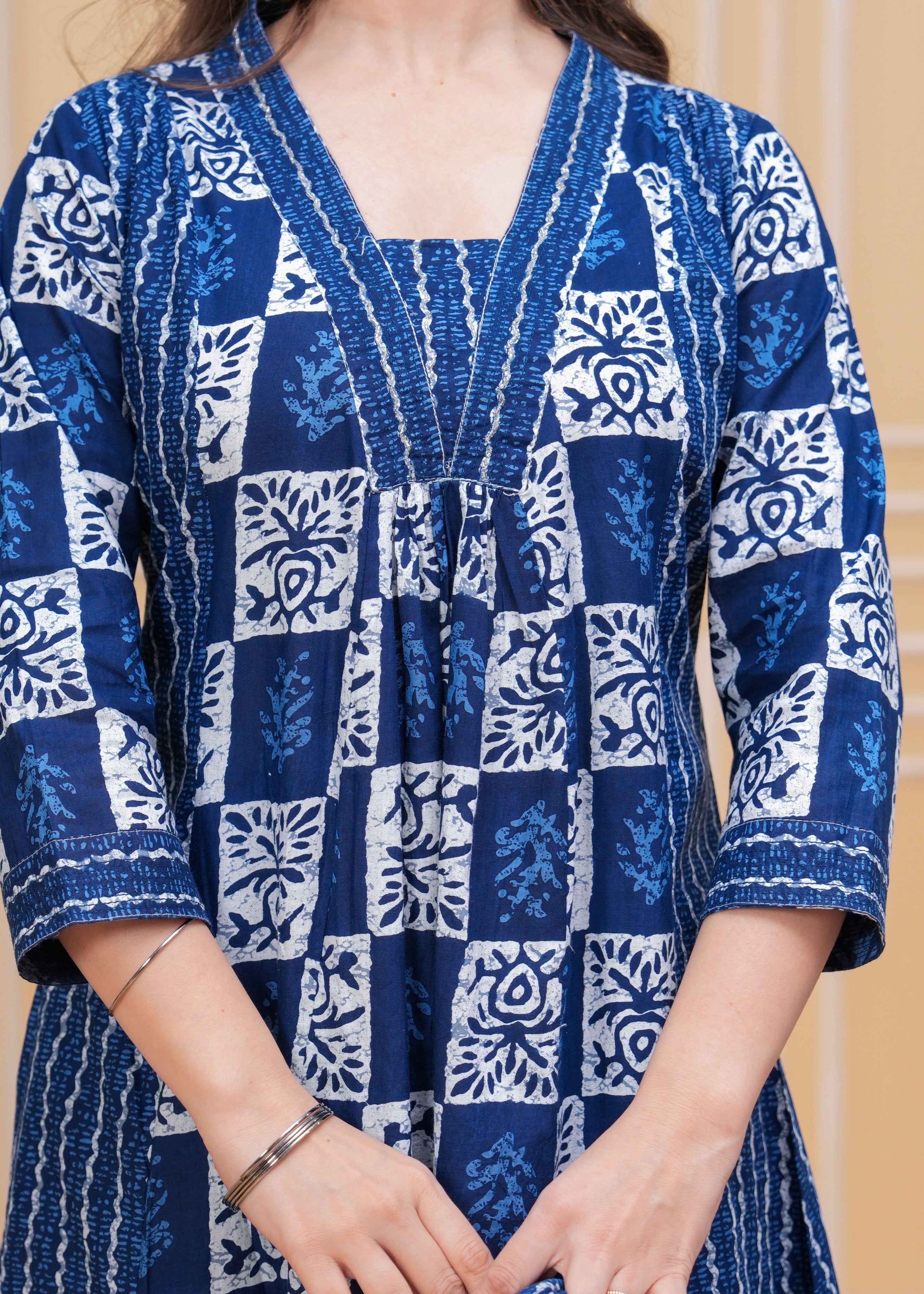 MEERA FAB Women Floral Printed Pleated Mirror Work Pure Cotton Kurta Set